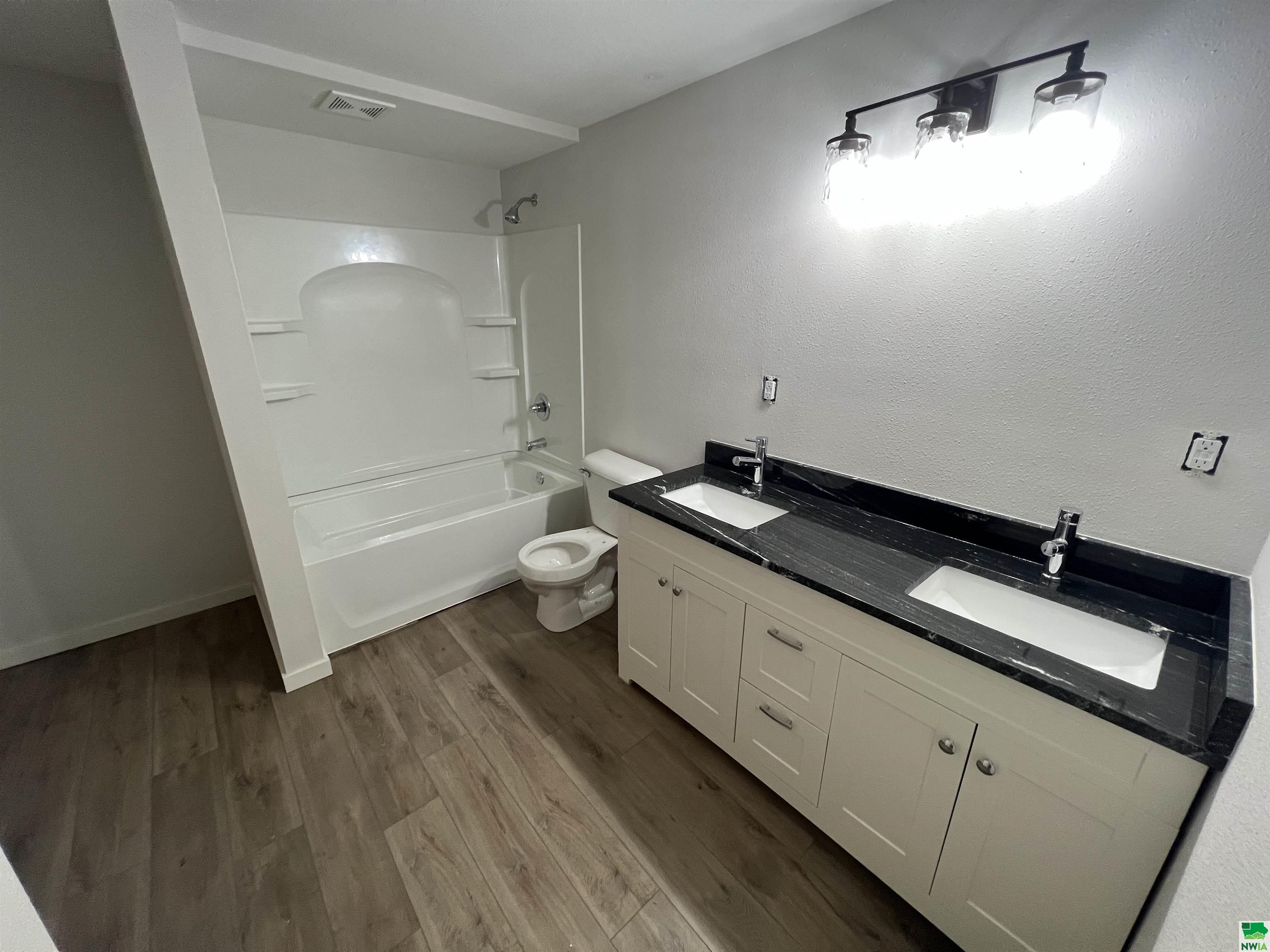 MLS #821165