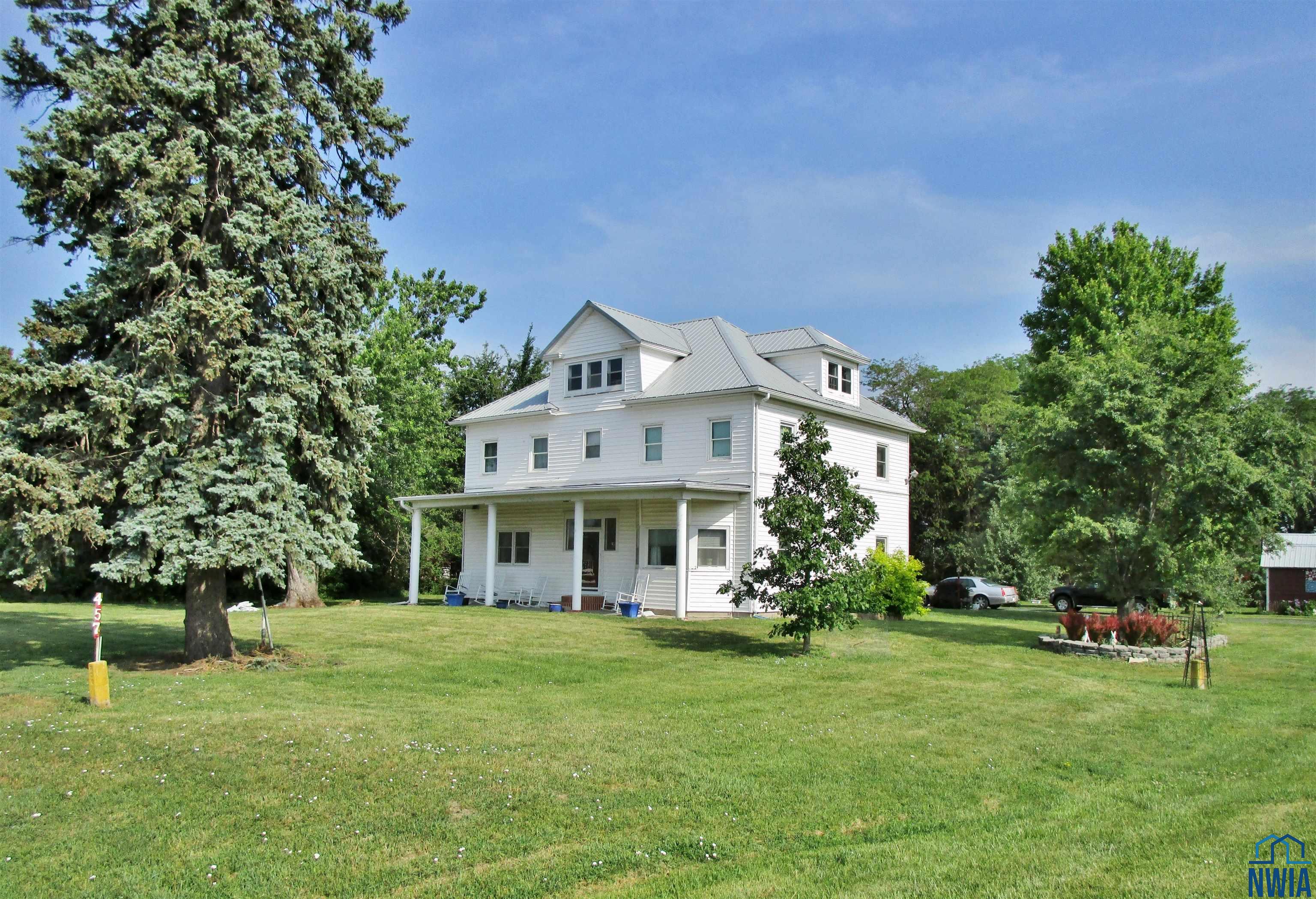 457 & 455 Hwy 35, Dakota City, Nebraska 68731 