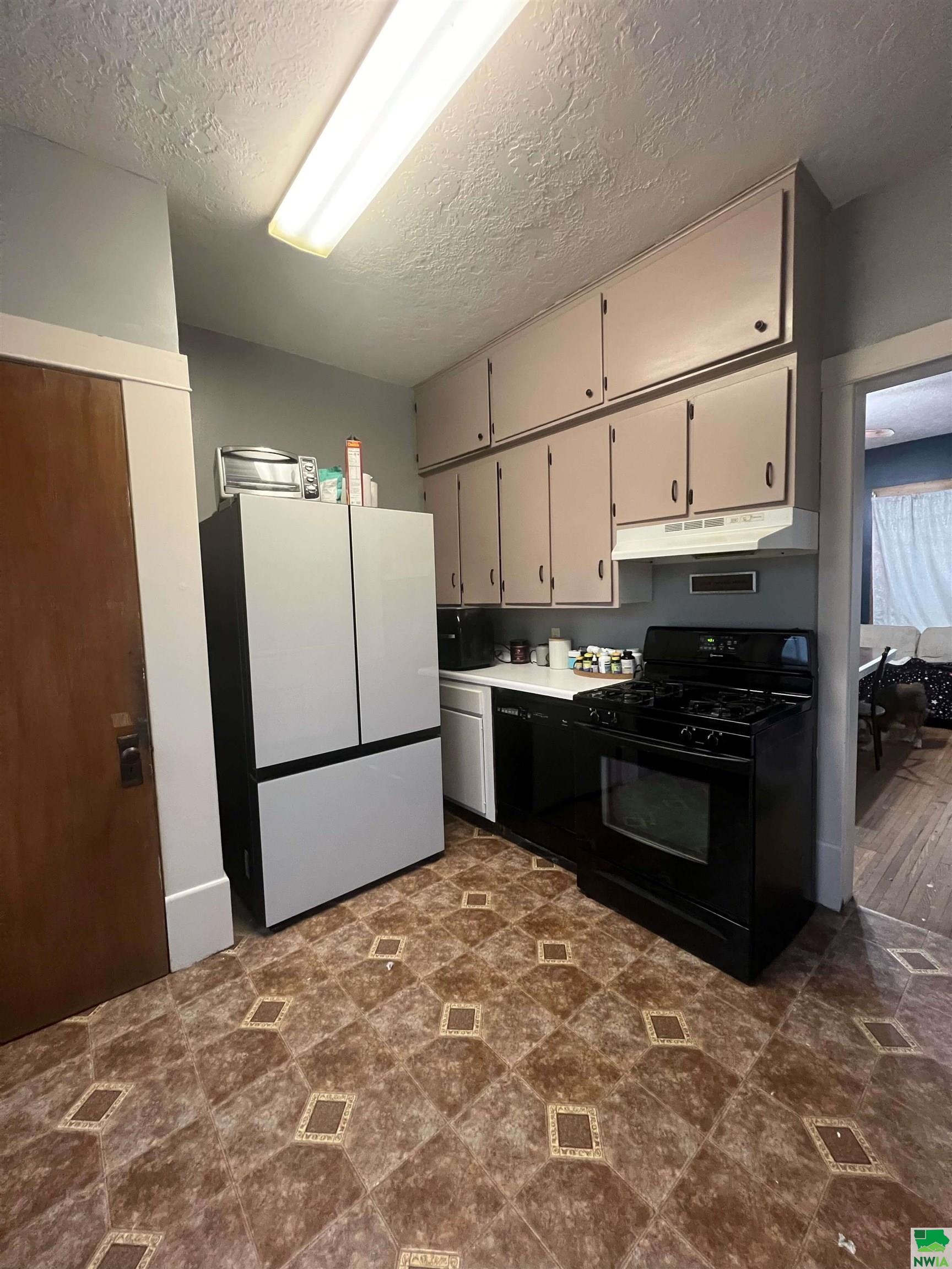 MLS #821237