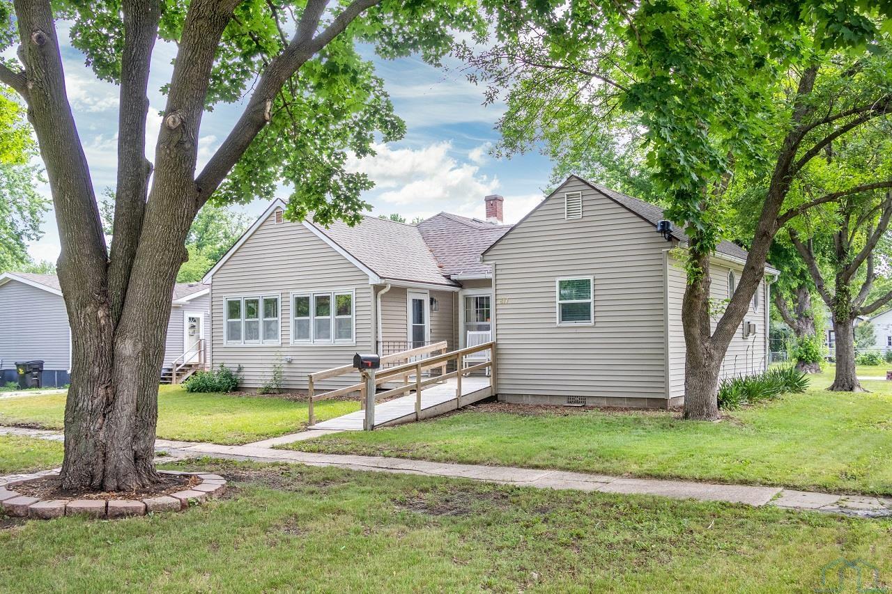 817 6th St, Onawa, Iowa 51040 