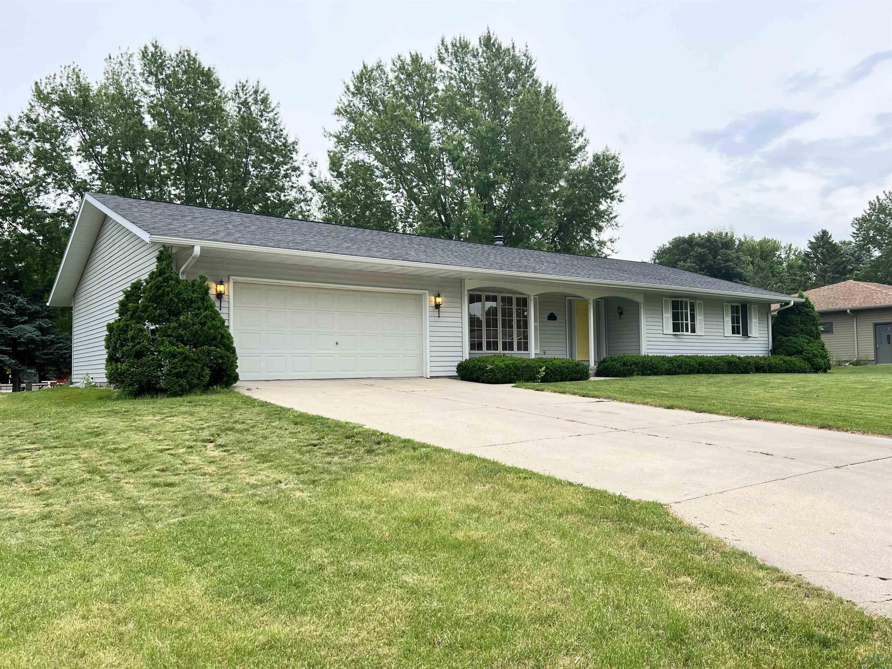 713 Meadow Ln., Storm Lake, Iowa 50588 