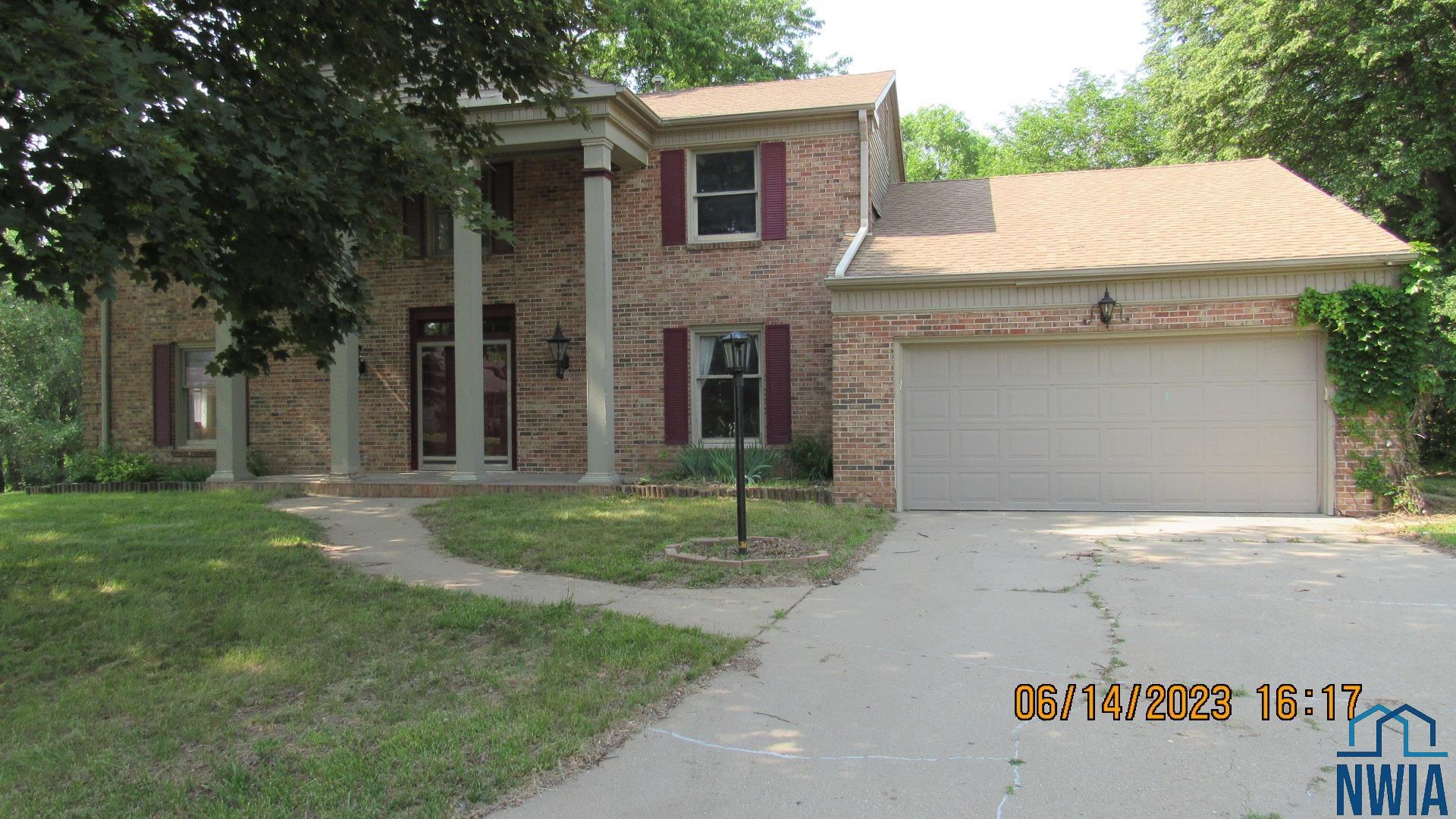 4739 Perry Way, Sioux City, Iowa 51104 