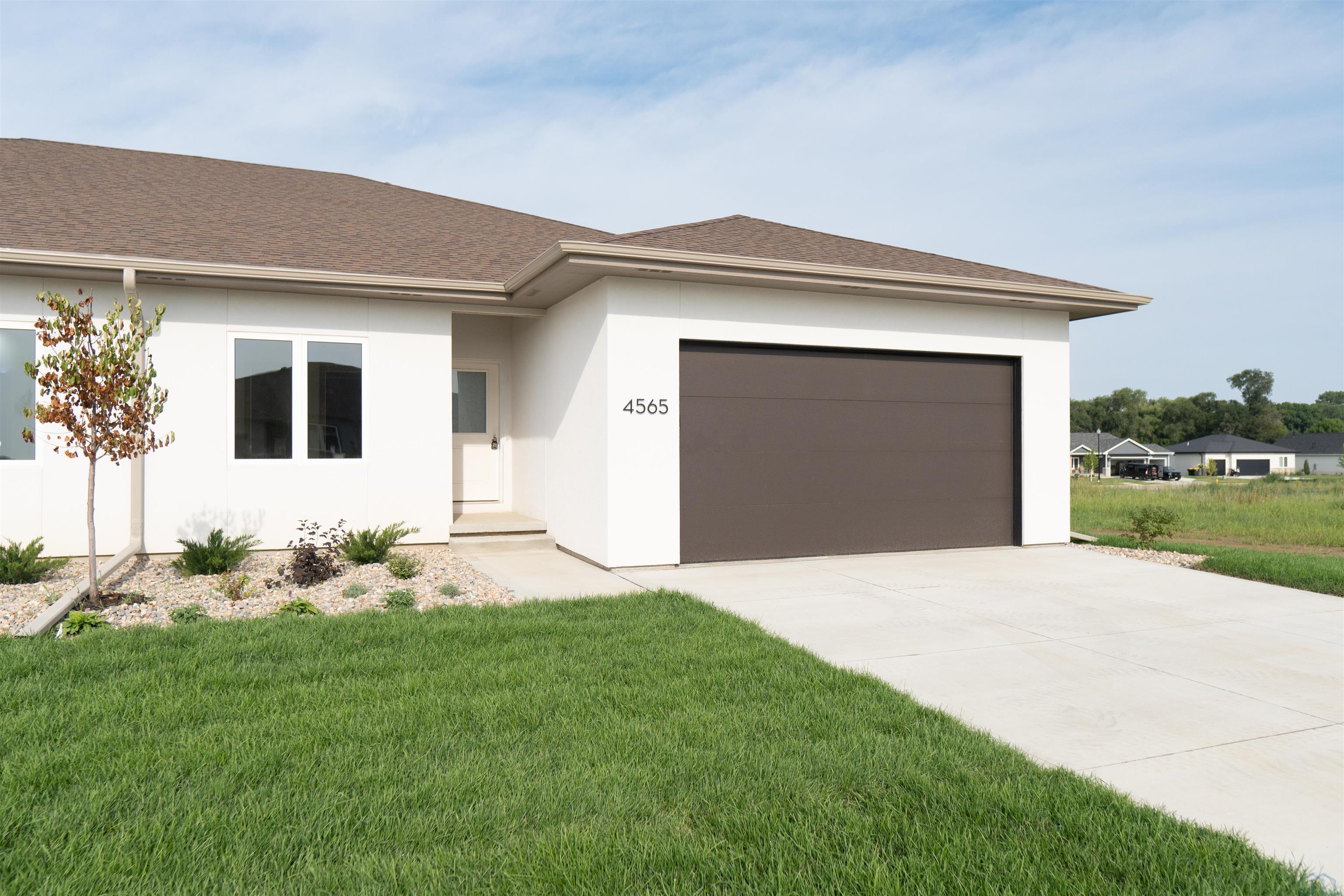 4565 Badger Ct, Sioux City, Iowa 51106 