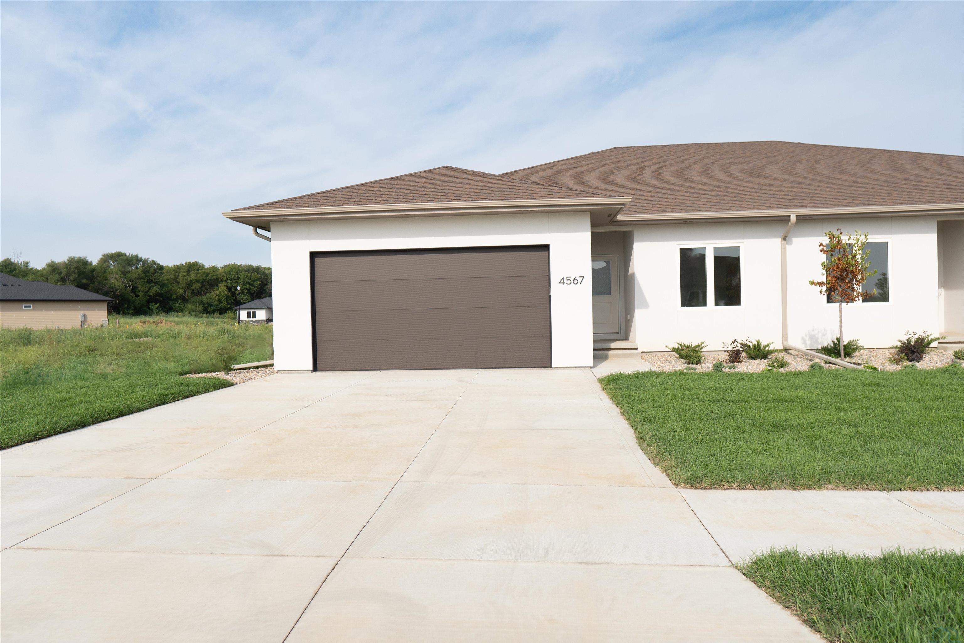 4567 Badger Ct, Sioux City, Iowa 51106 