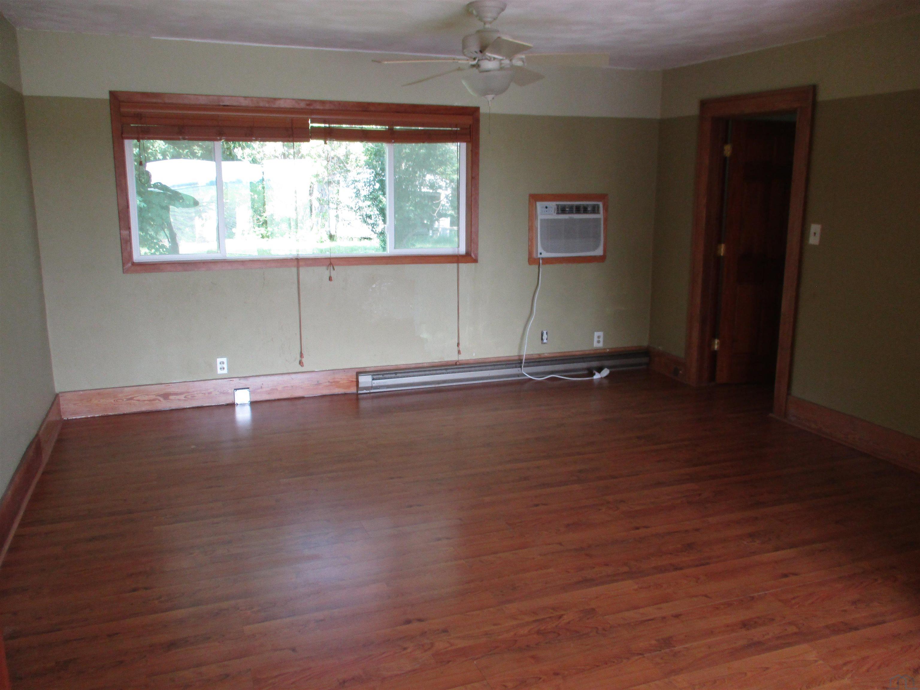 Homes For Sale at 440