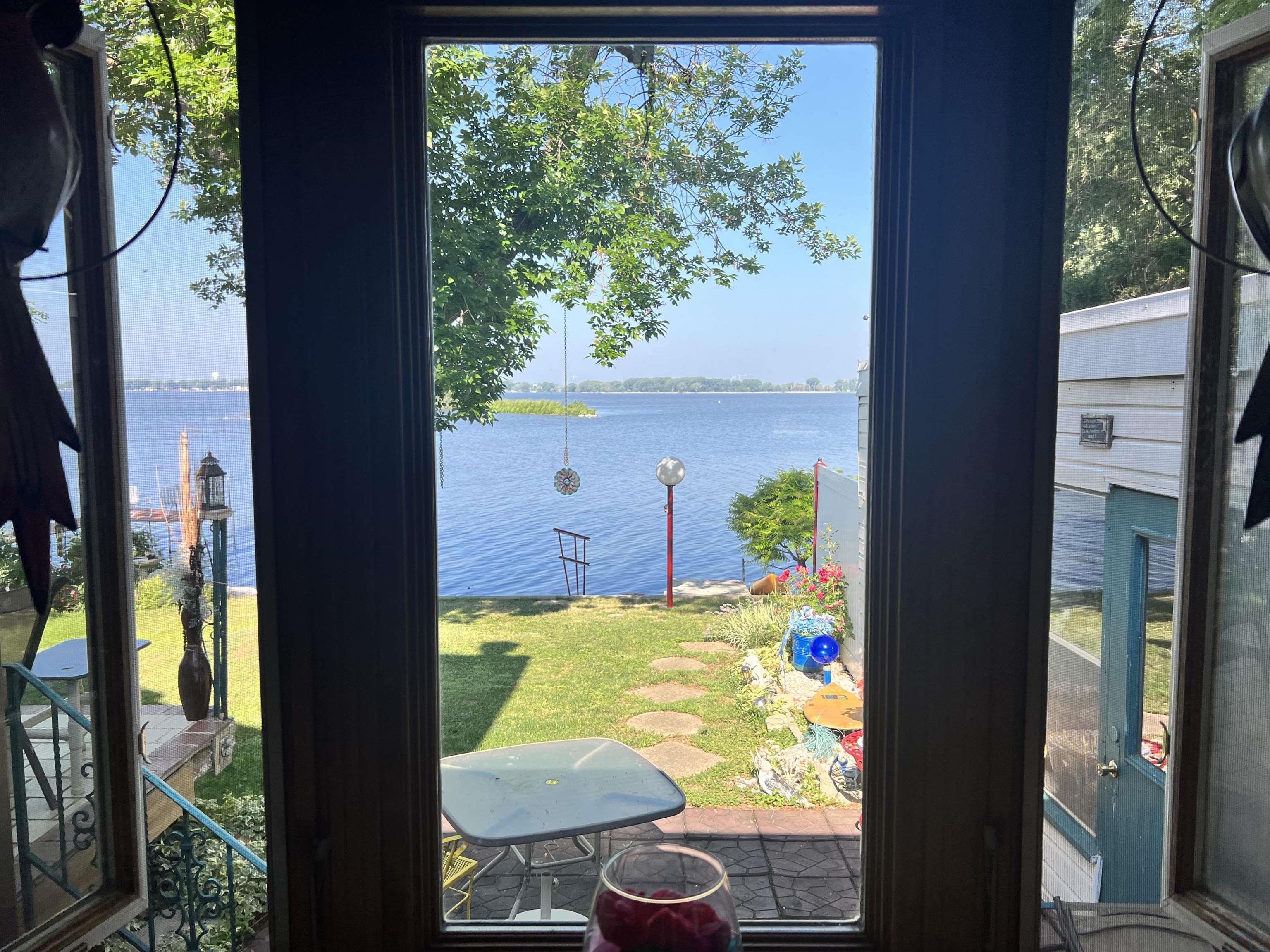 Homes For Sale at Parkview Dr.