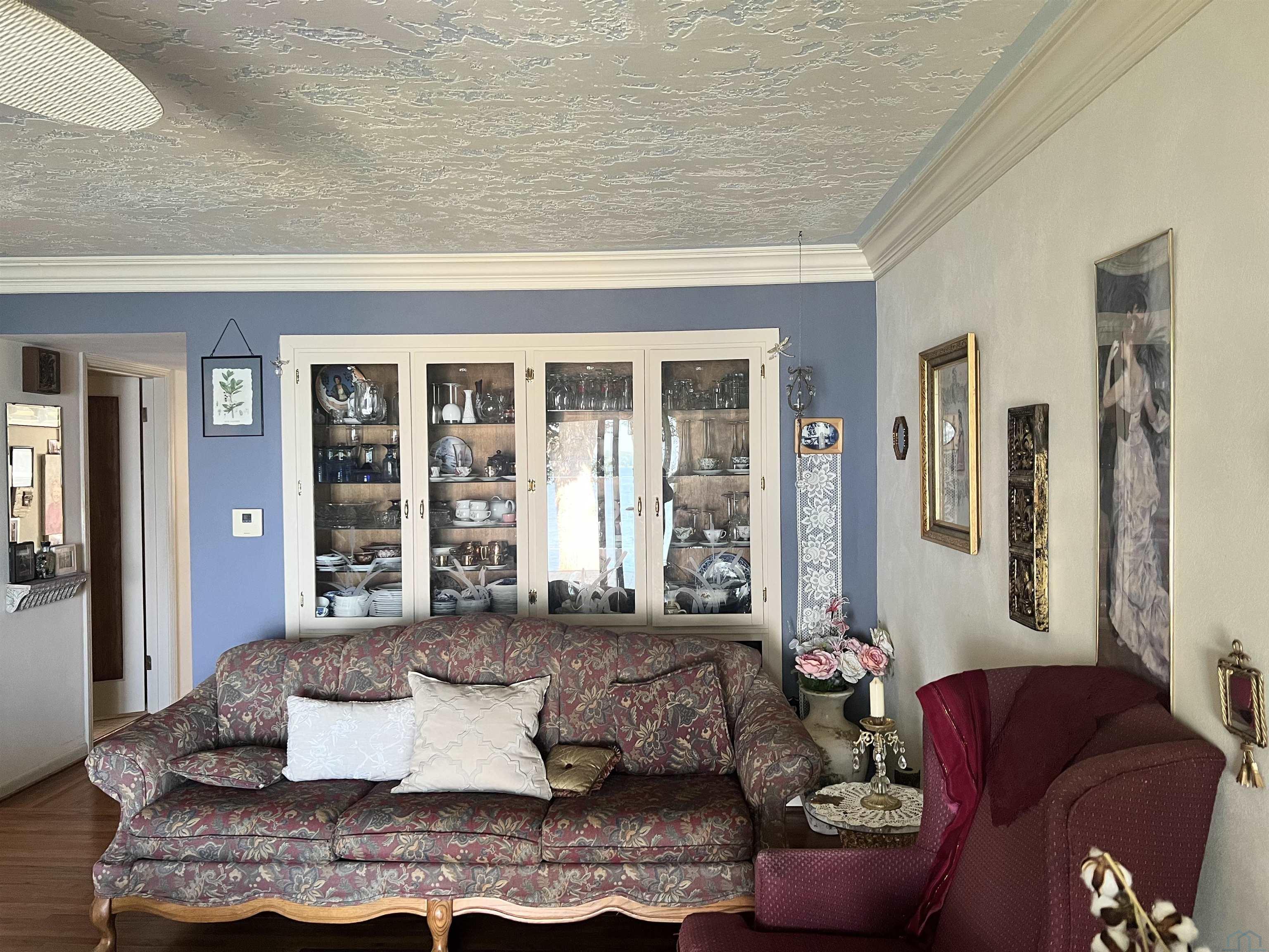 Homes For Sale at Parkview Dr.