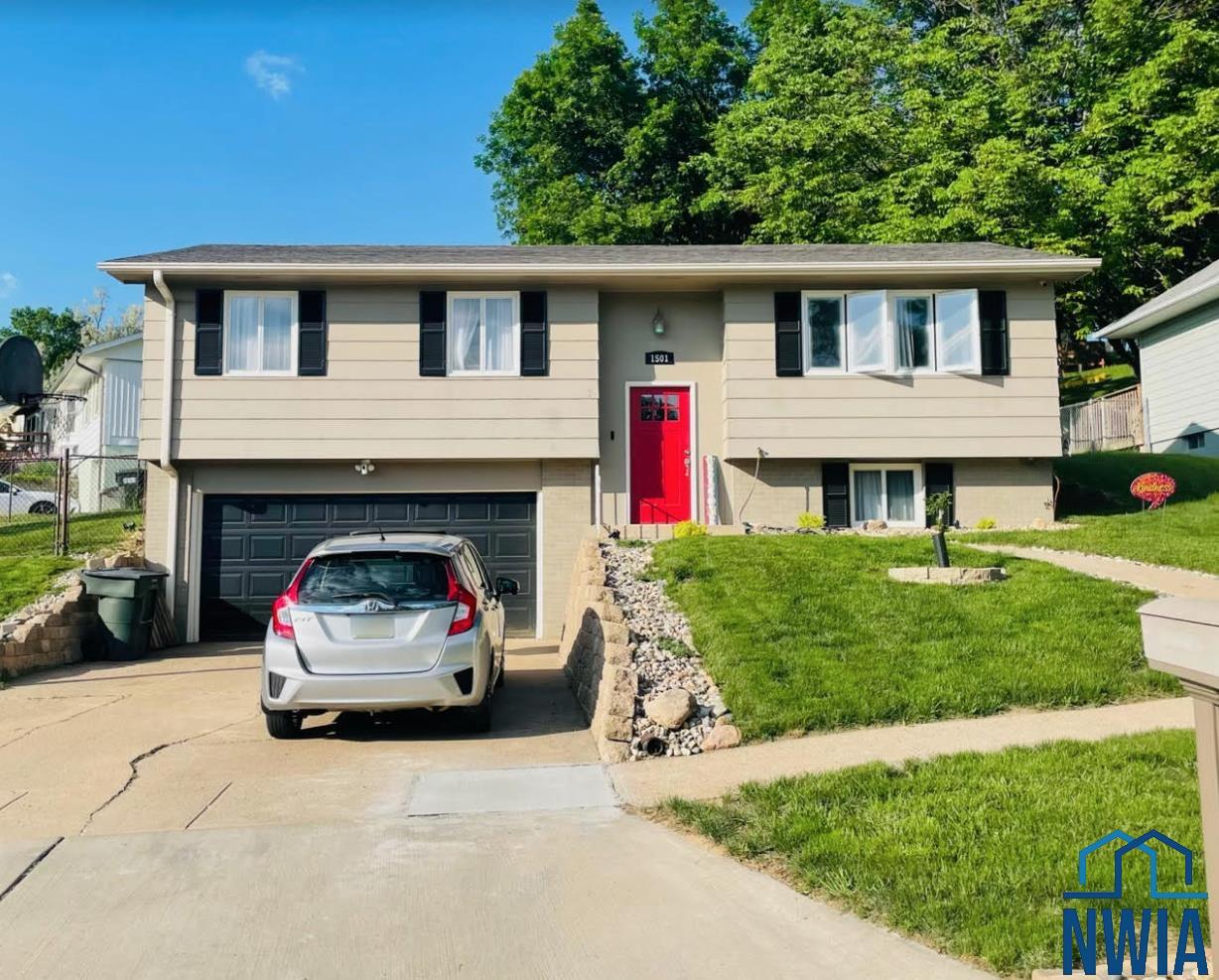 1501 Osage Court, Sioux City, Iowa 51104 