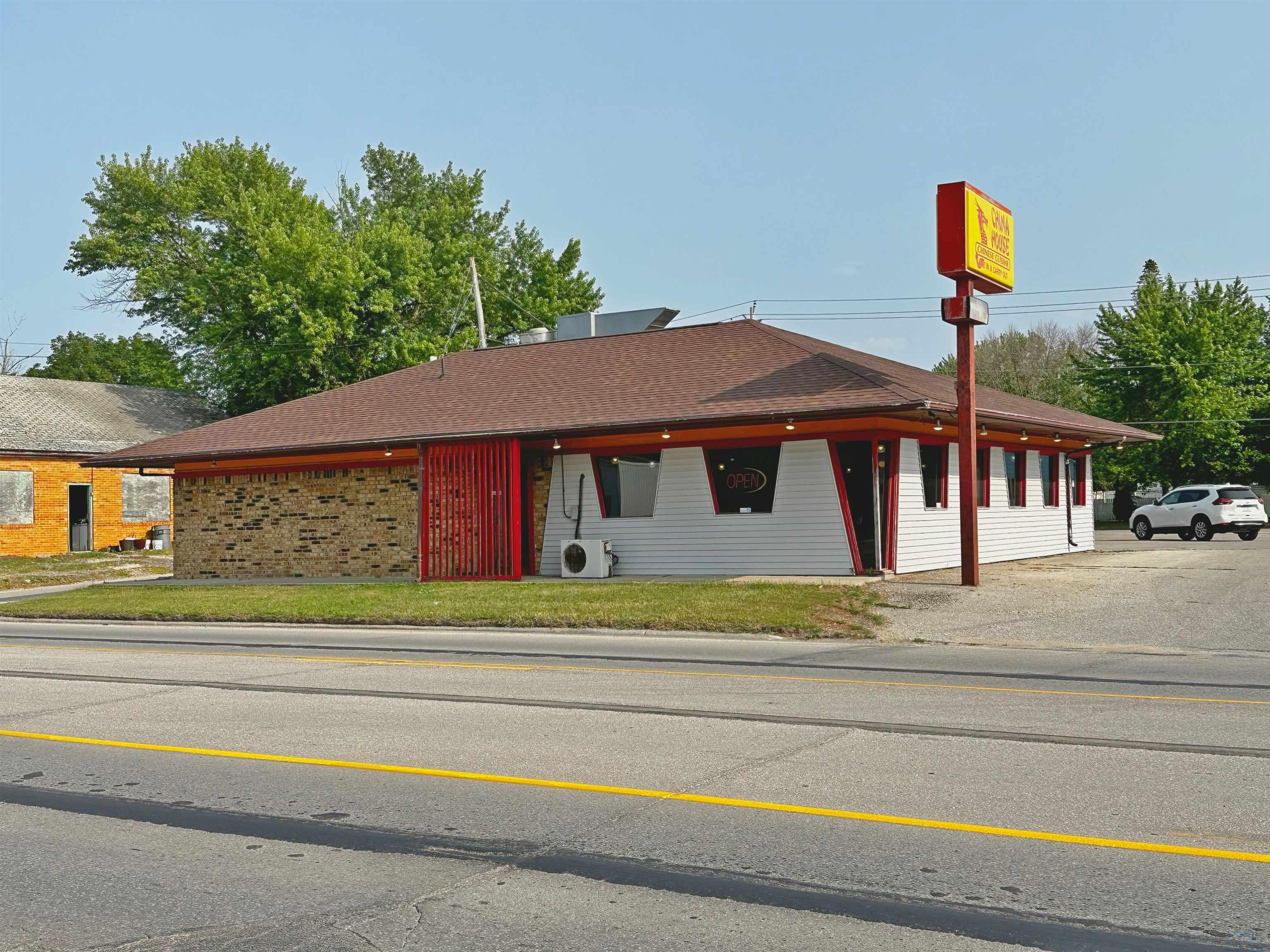 624 Milwaukee Avenue W, Storm Lake, Iowa 50588 