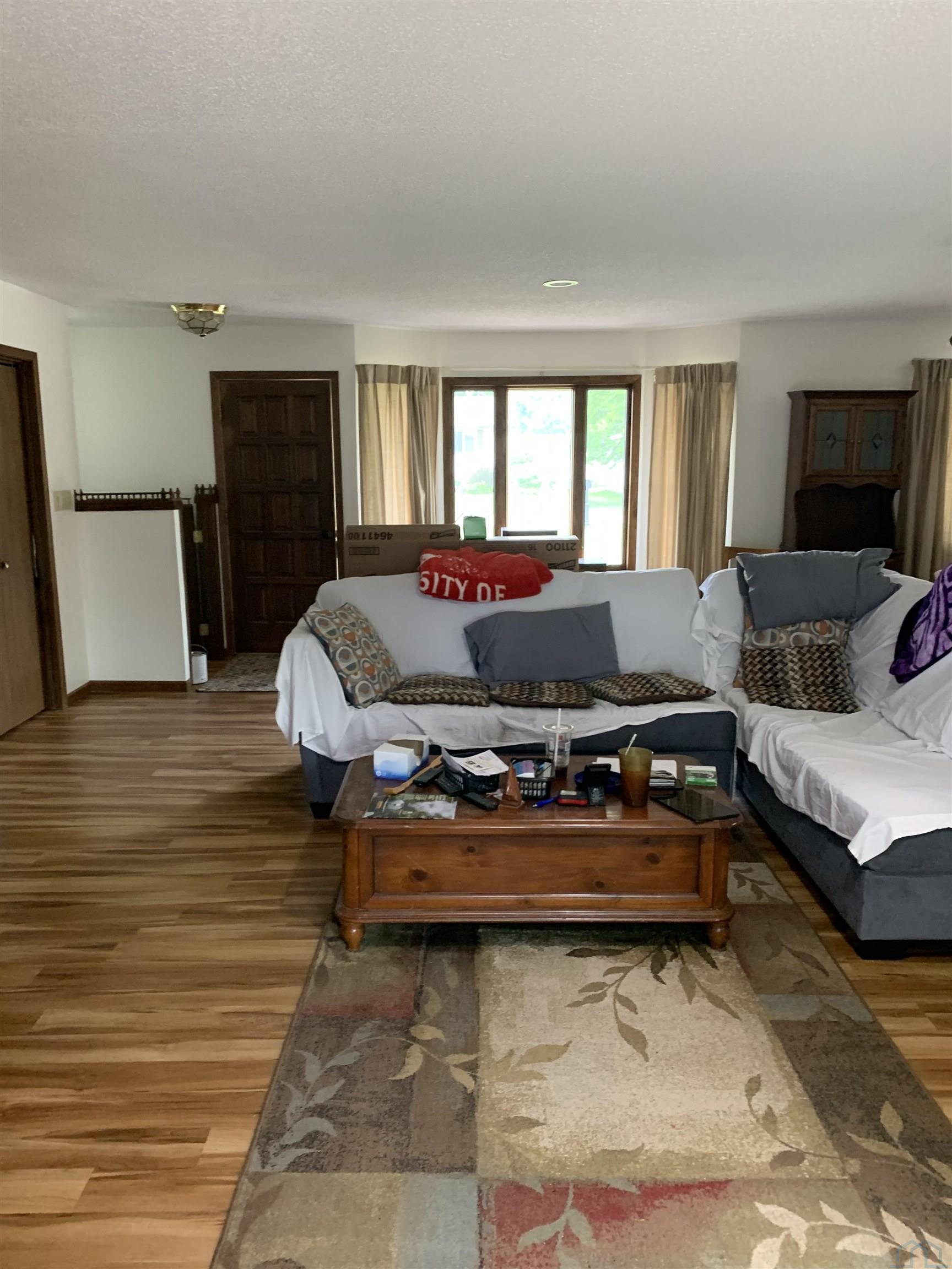 Homes For Sale at E. Clay