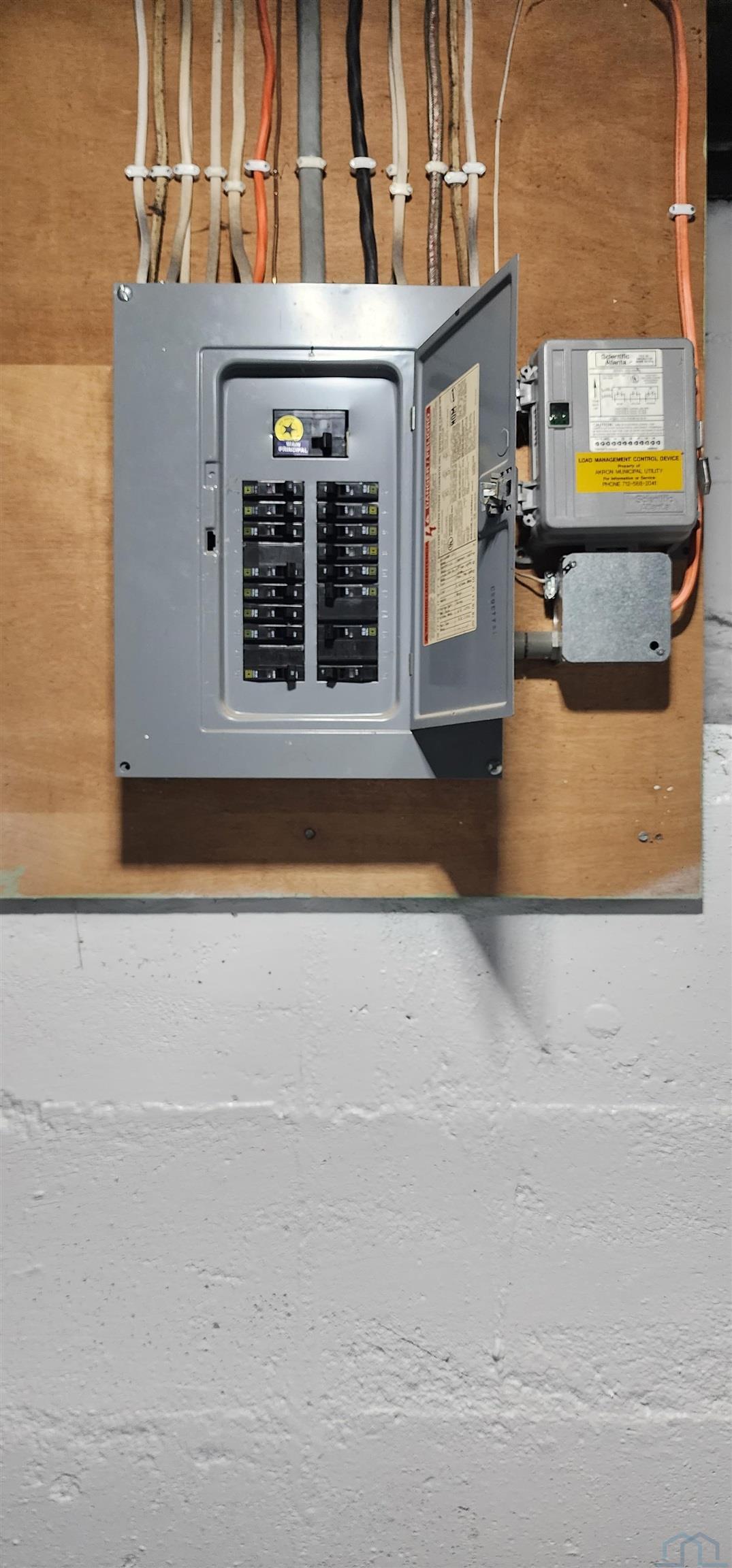 Homes For Sale at Iowa St