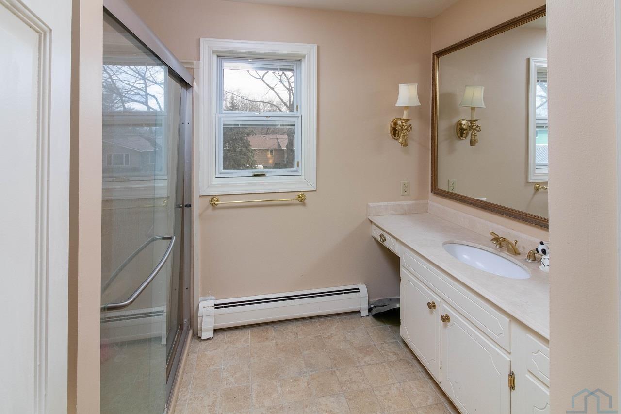 MLS# 821497