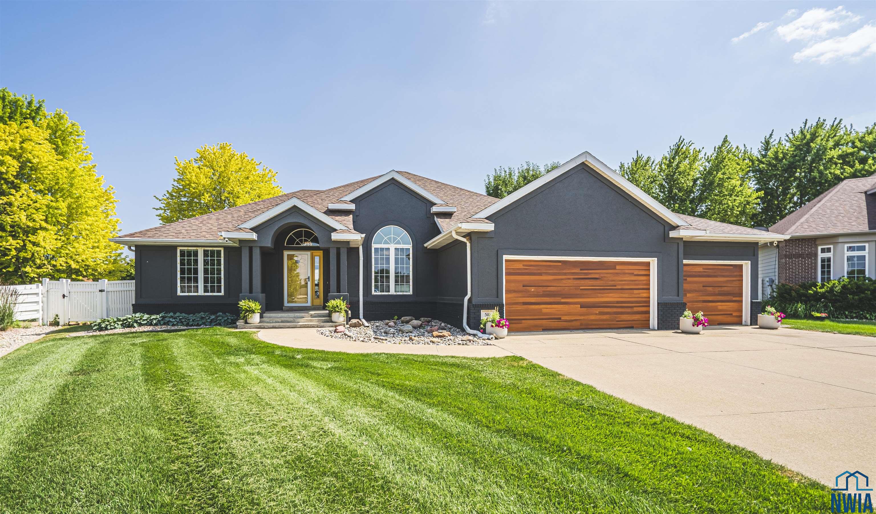 510 Baywood Ct, Sergeant Bluff, Iowa 51054 