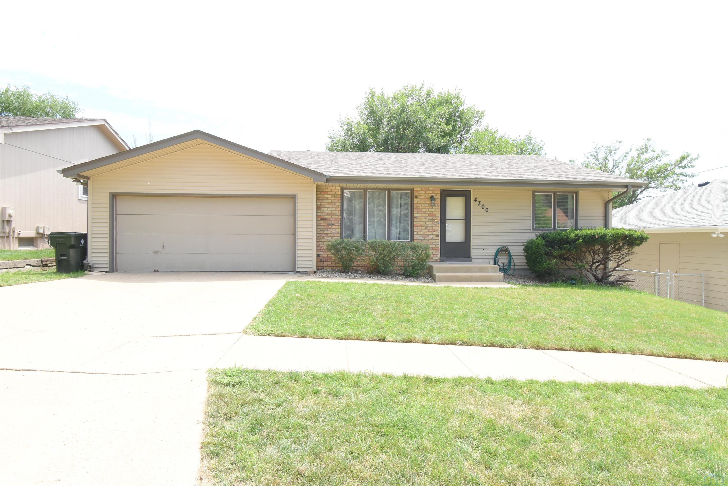 4300 Seger Ave, Sioux City, Iowa 51106 