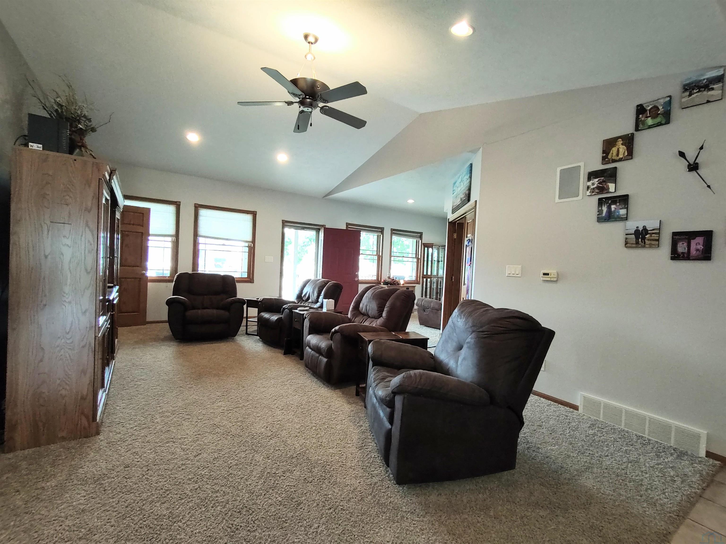 MLS# 821540