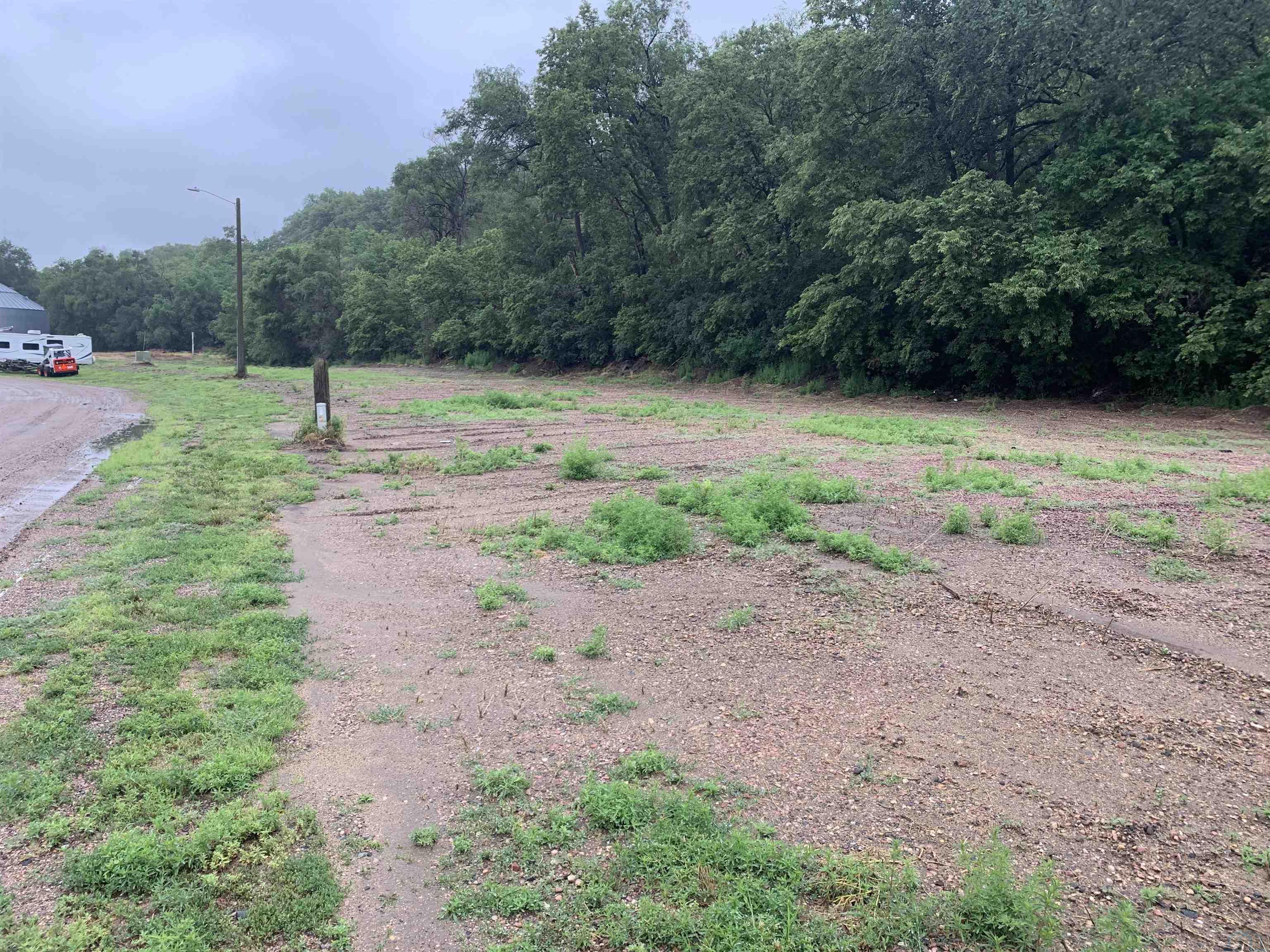 409,412,519 West chestnut, Vermillion, SD 57069 