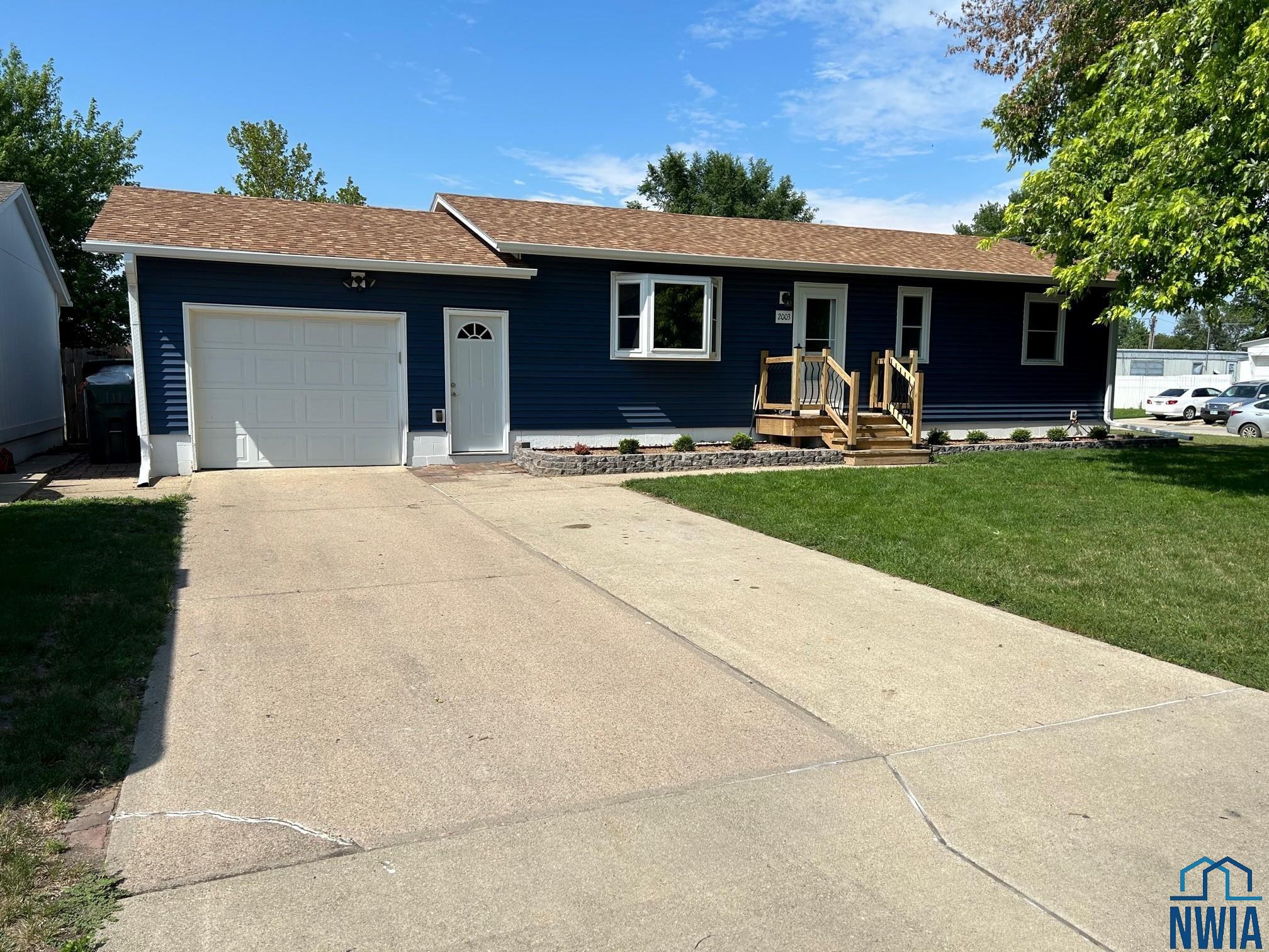 2003 Elm St, Dakota City, Nebraska 68731 