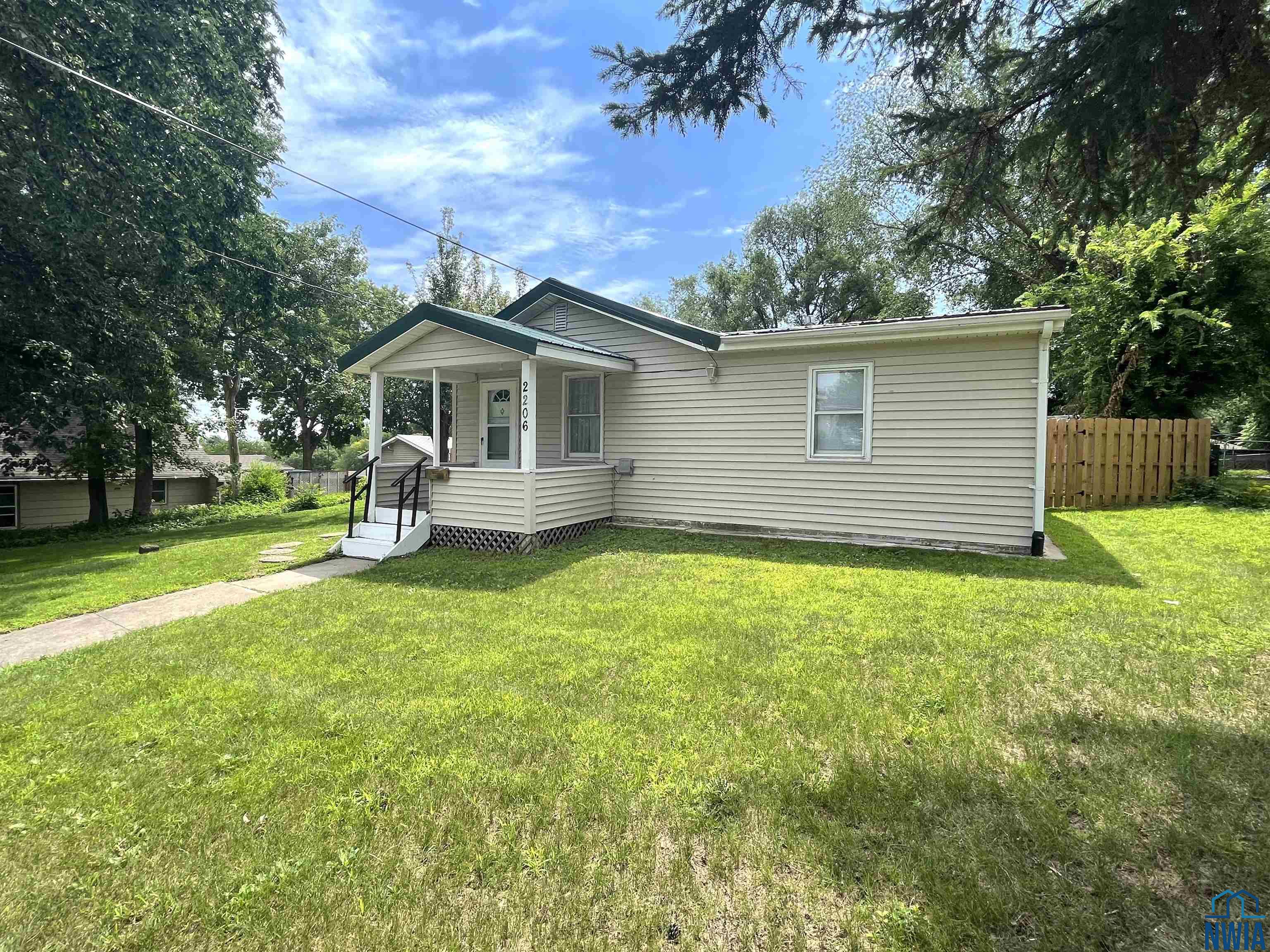 2206 Villa Ave, Sioux City, Iowa 51103 