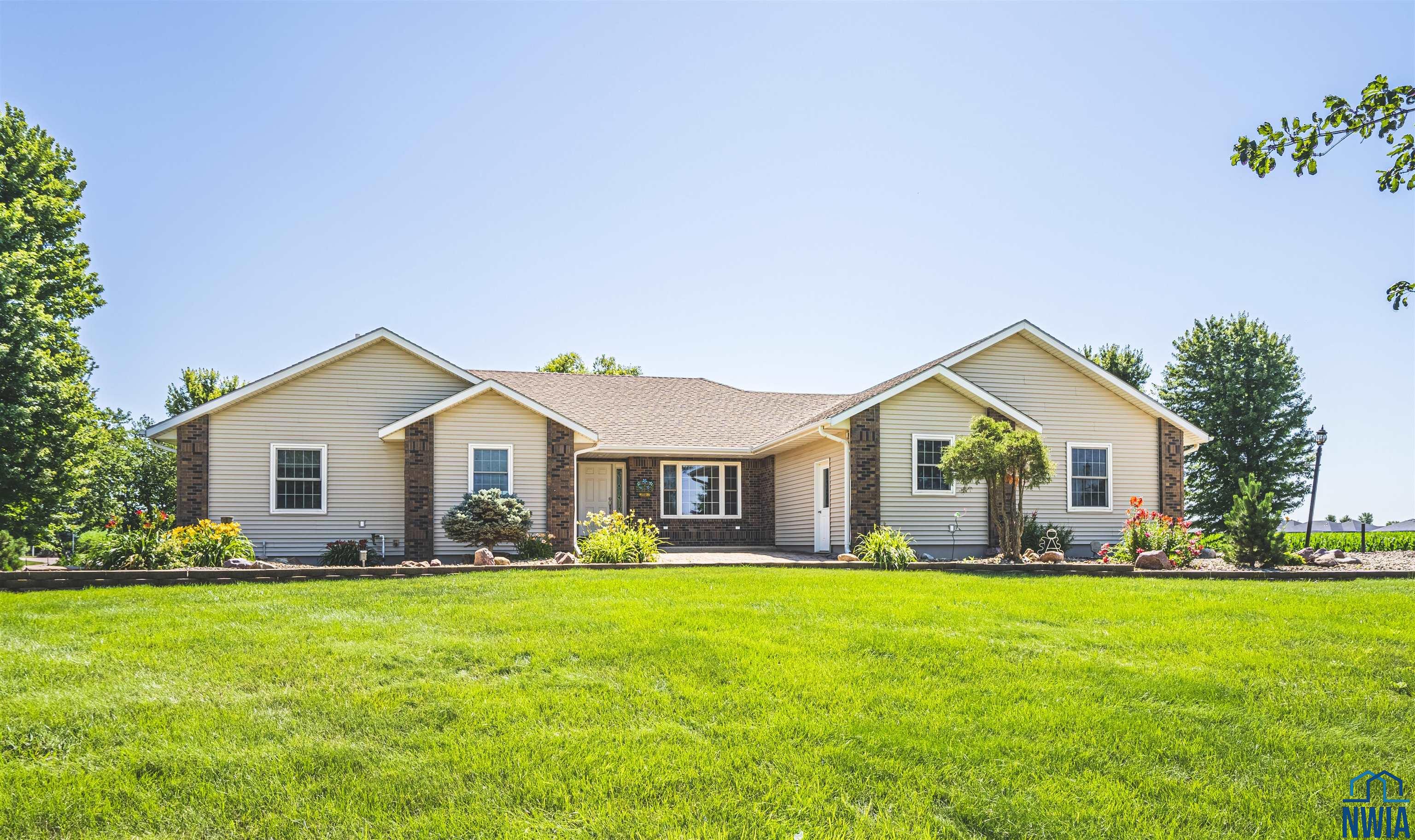 16560 Mahogany Ave, LeMars, Iowa 51031 