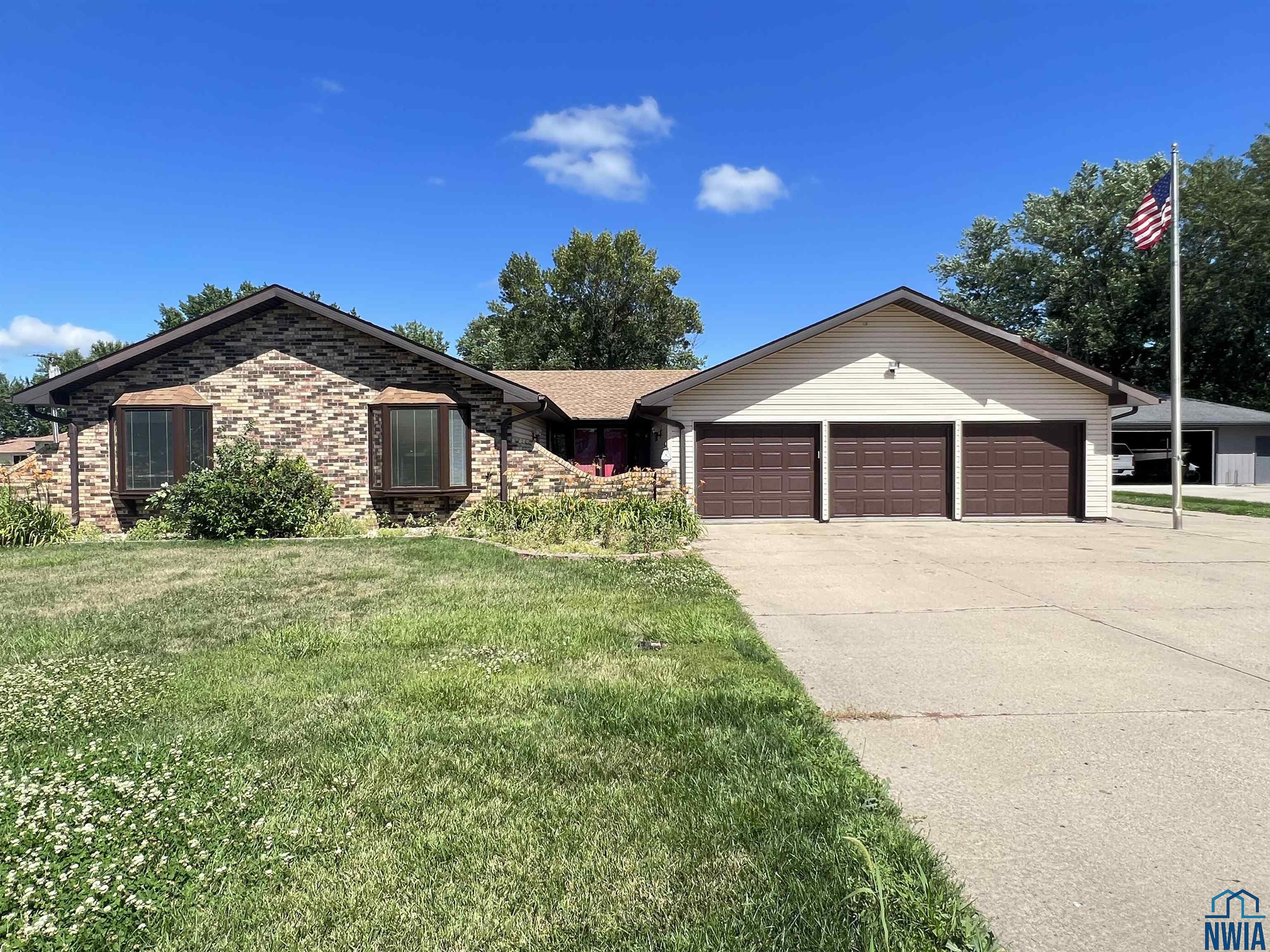 1552 FAIR MEADOW DR, South Sioux City, Nebraska 68776 