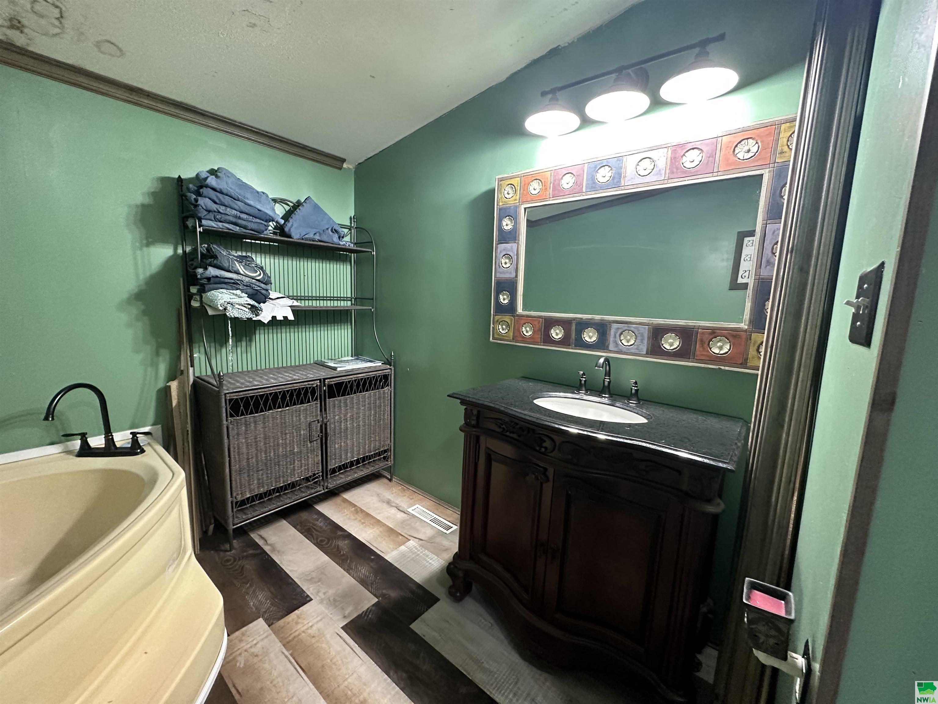 MLS #821753