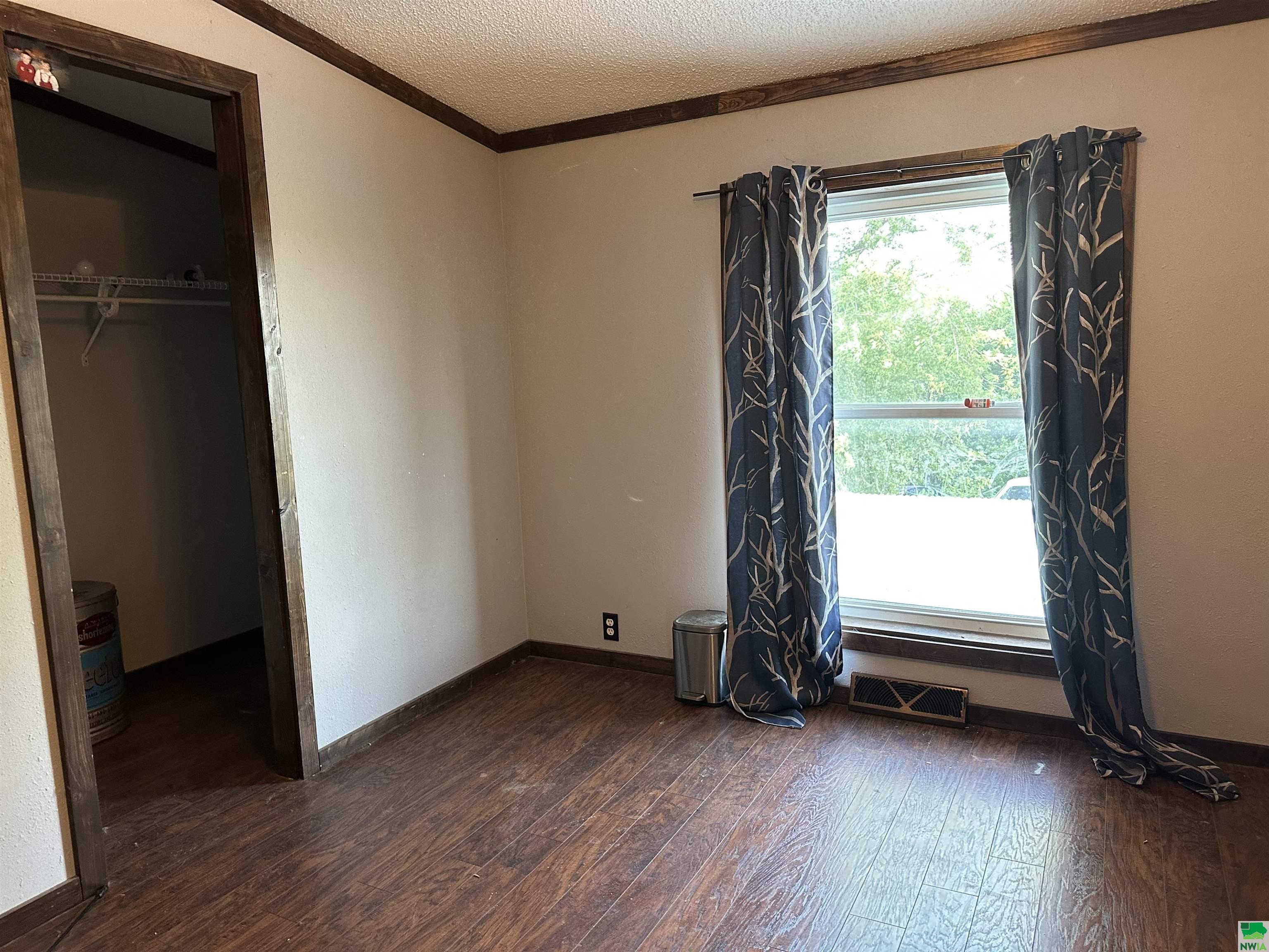 MLS #821753