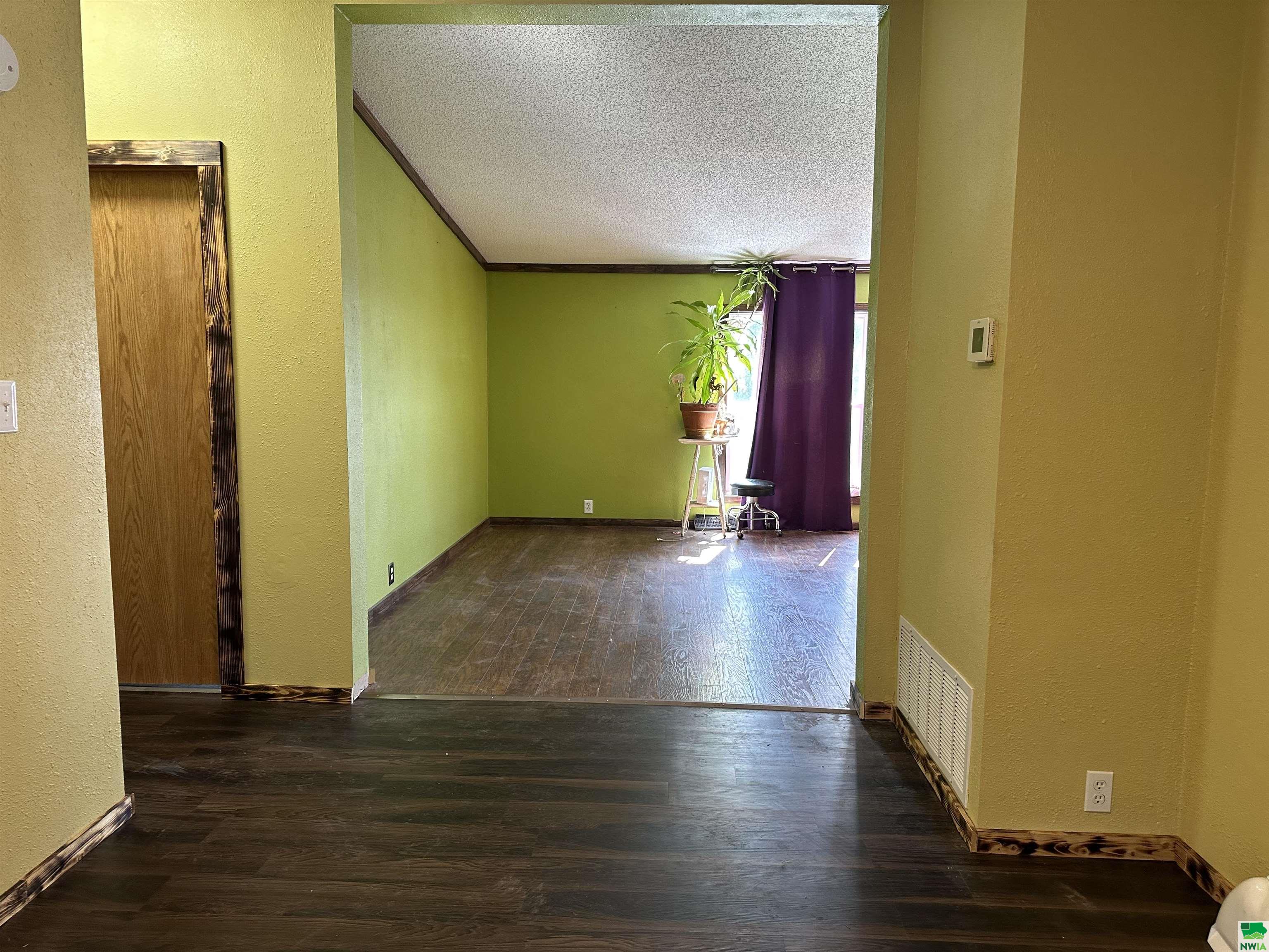 MLS #821753