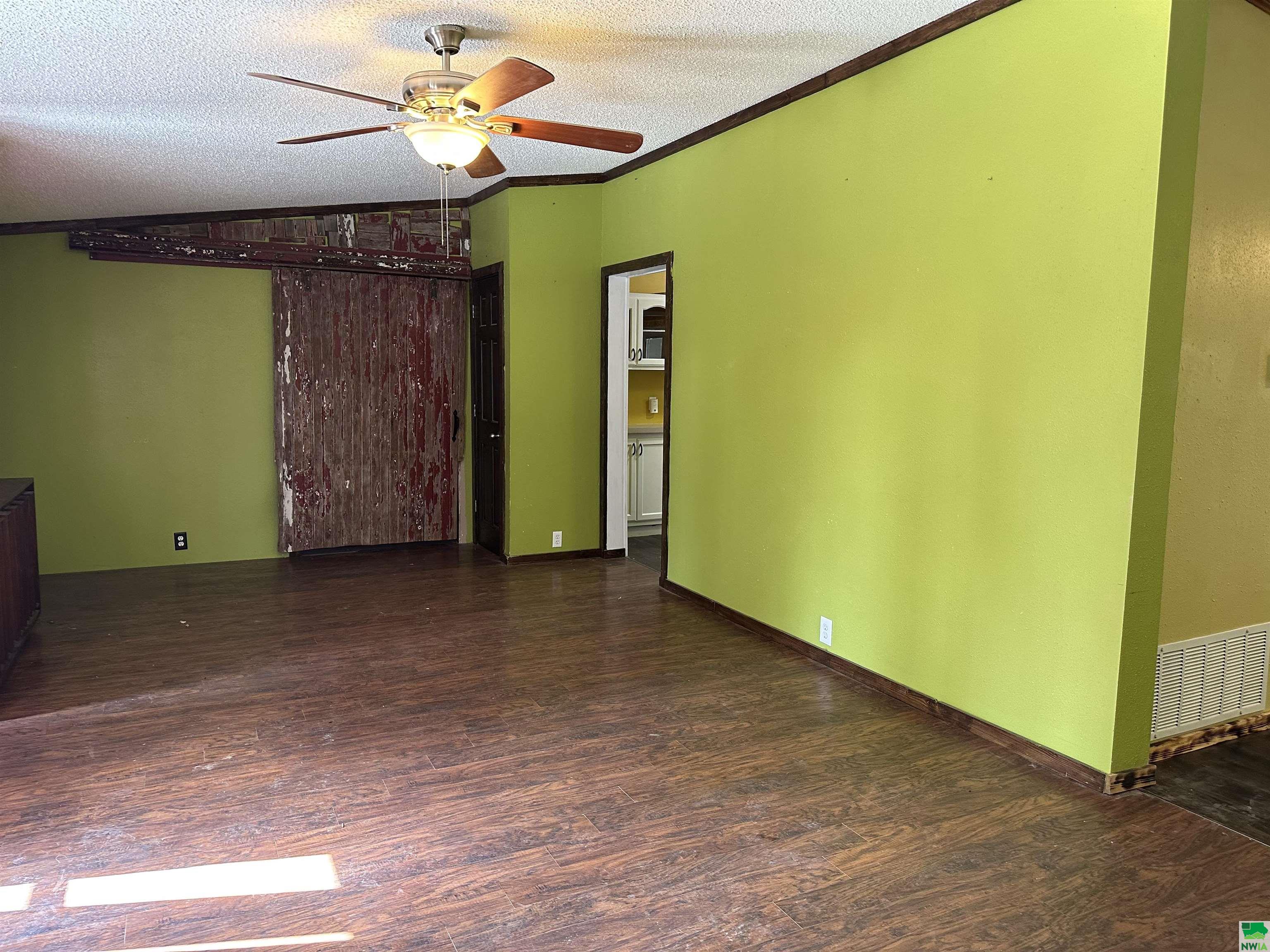 MLS #821753