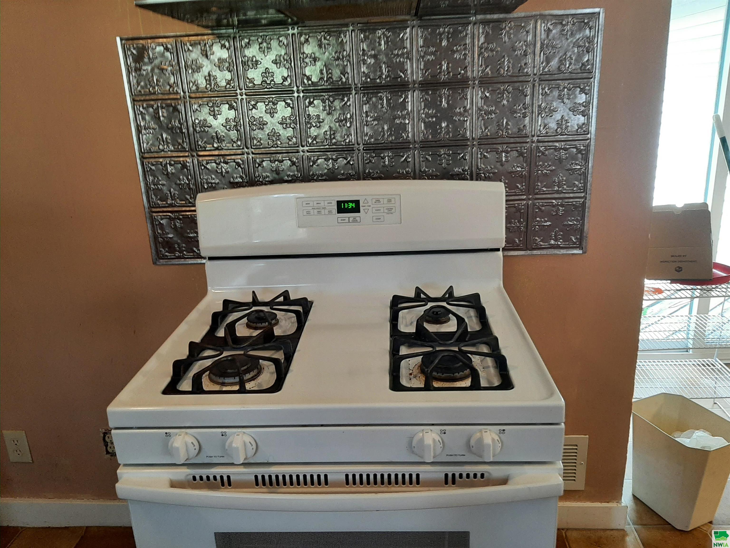 MLS #821832