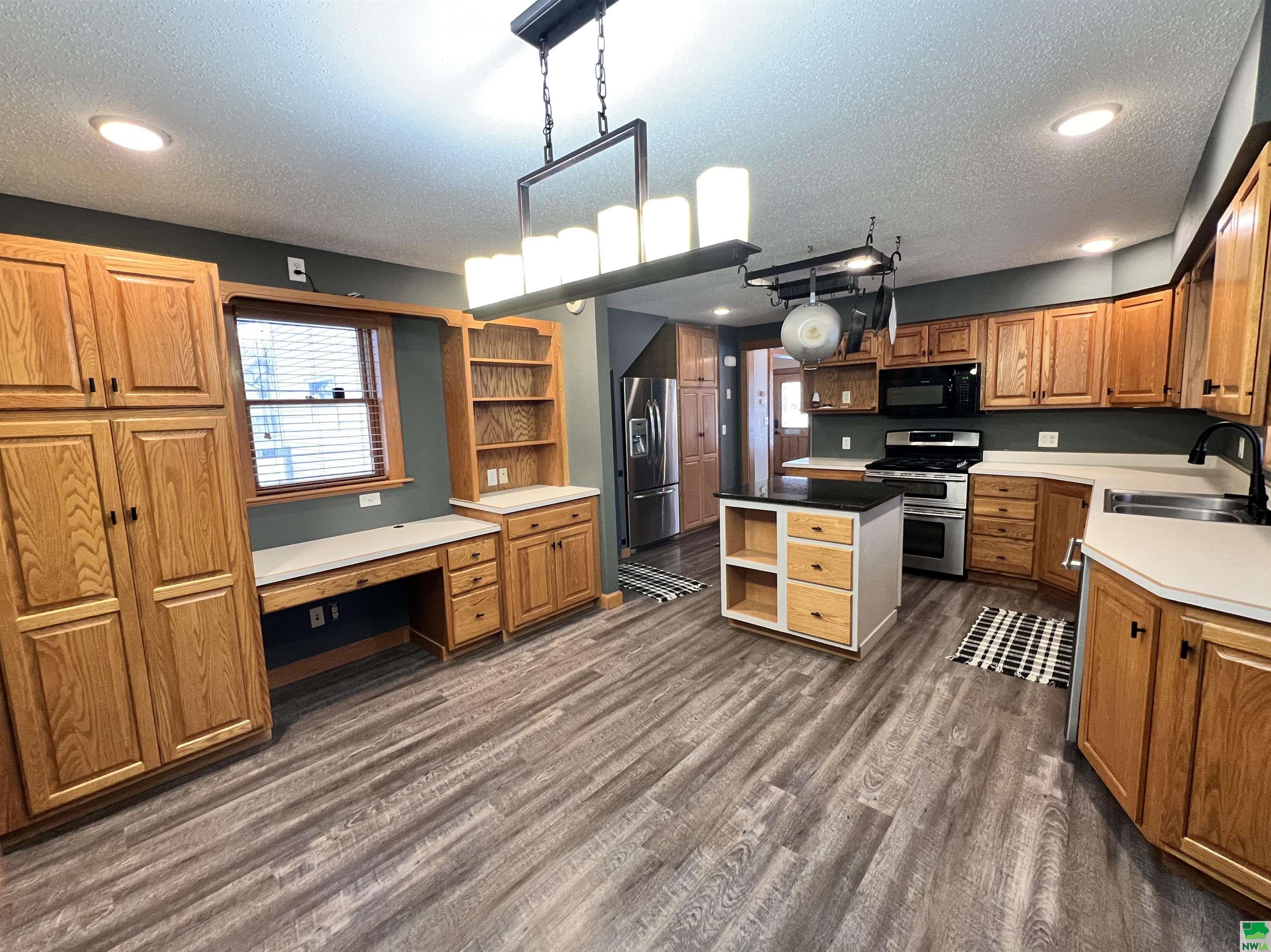 MLS #821863