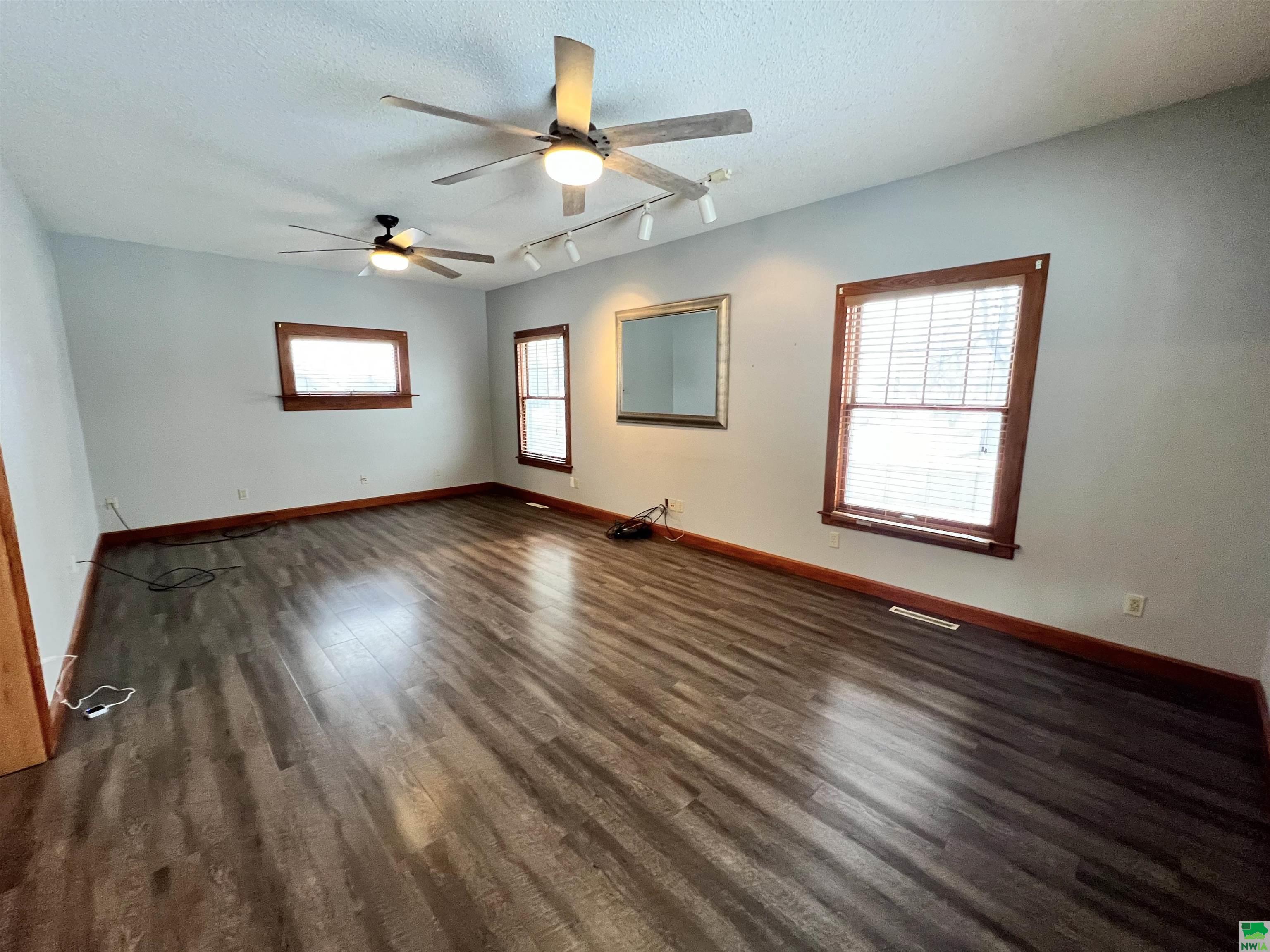 MLS #821863