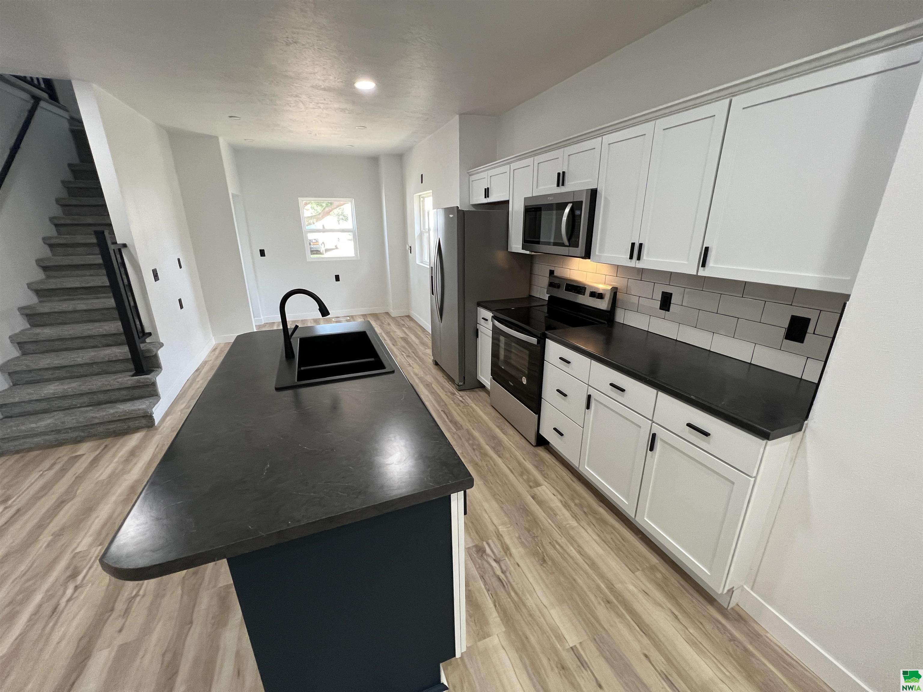 MLS #822078