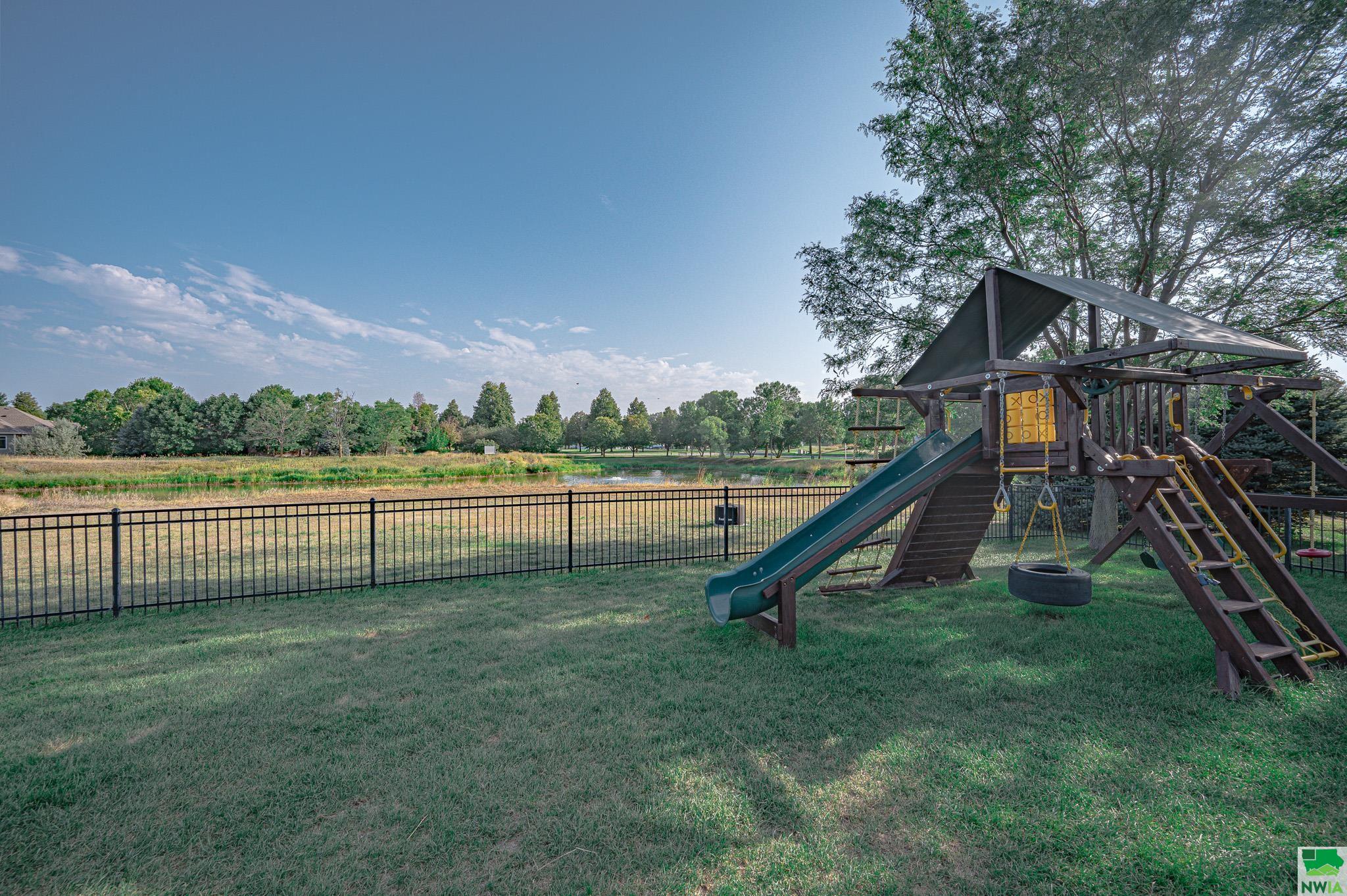 Teton Pines Court