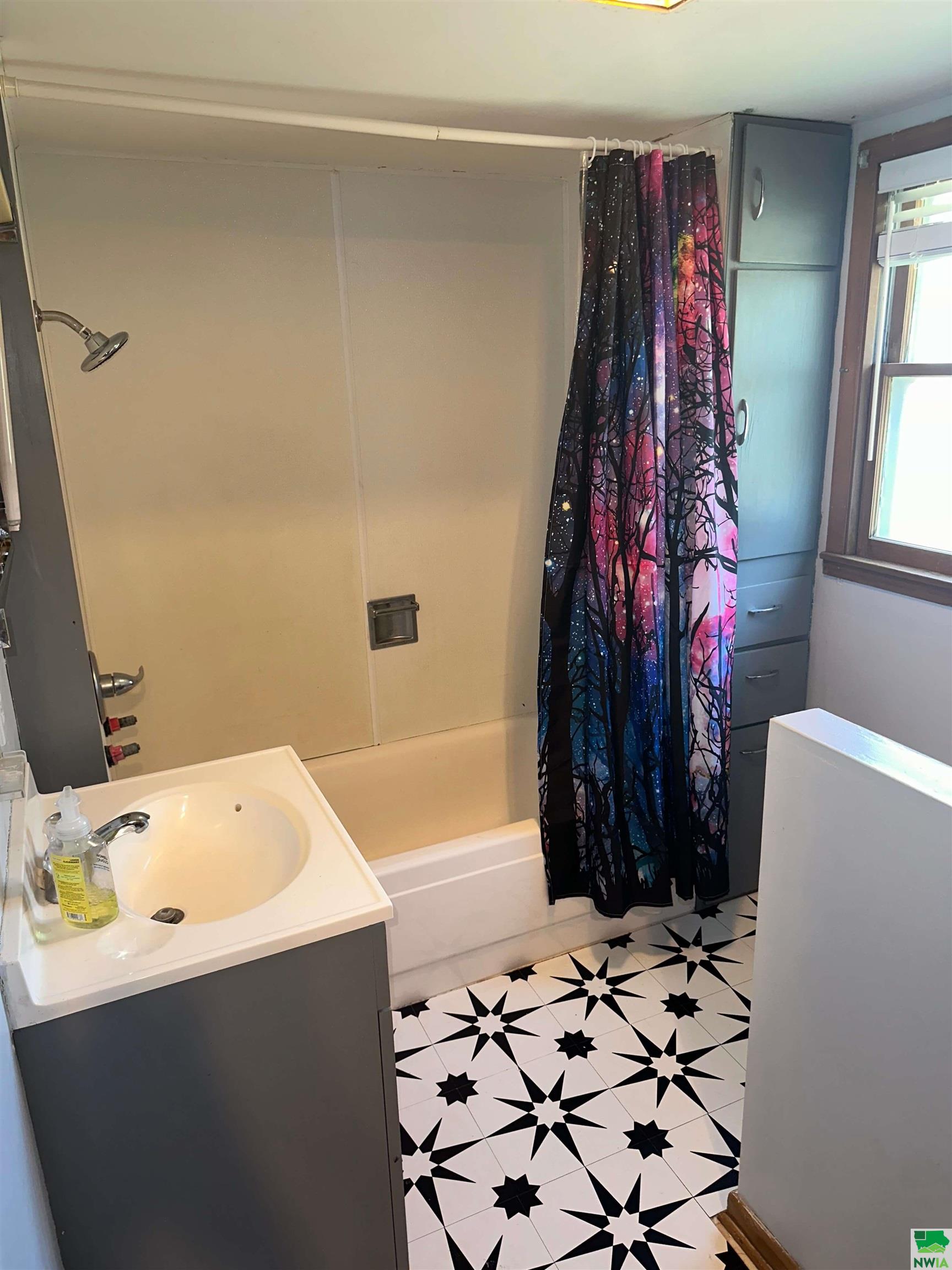 MLS #822179