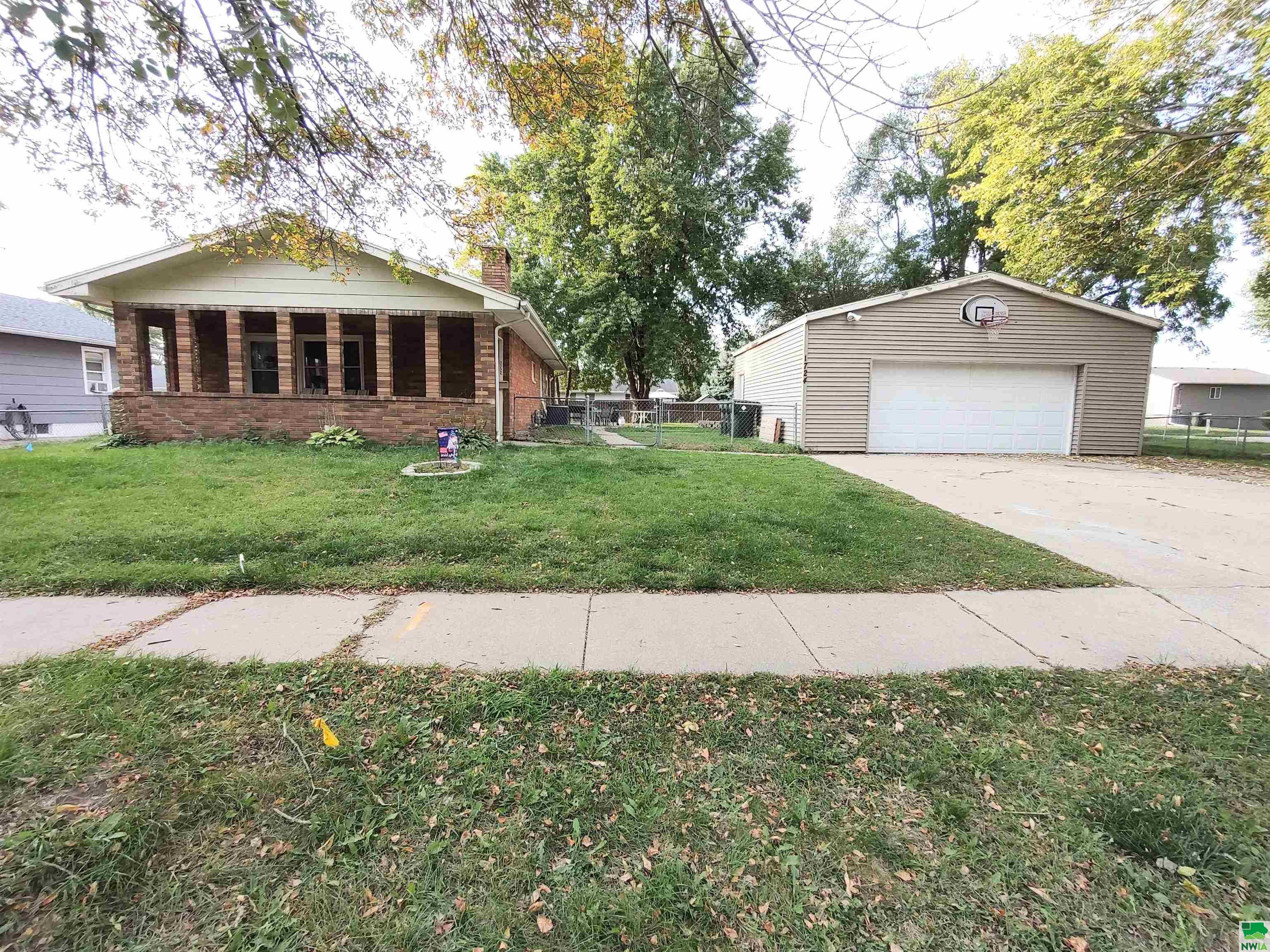 MLS #822489