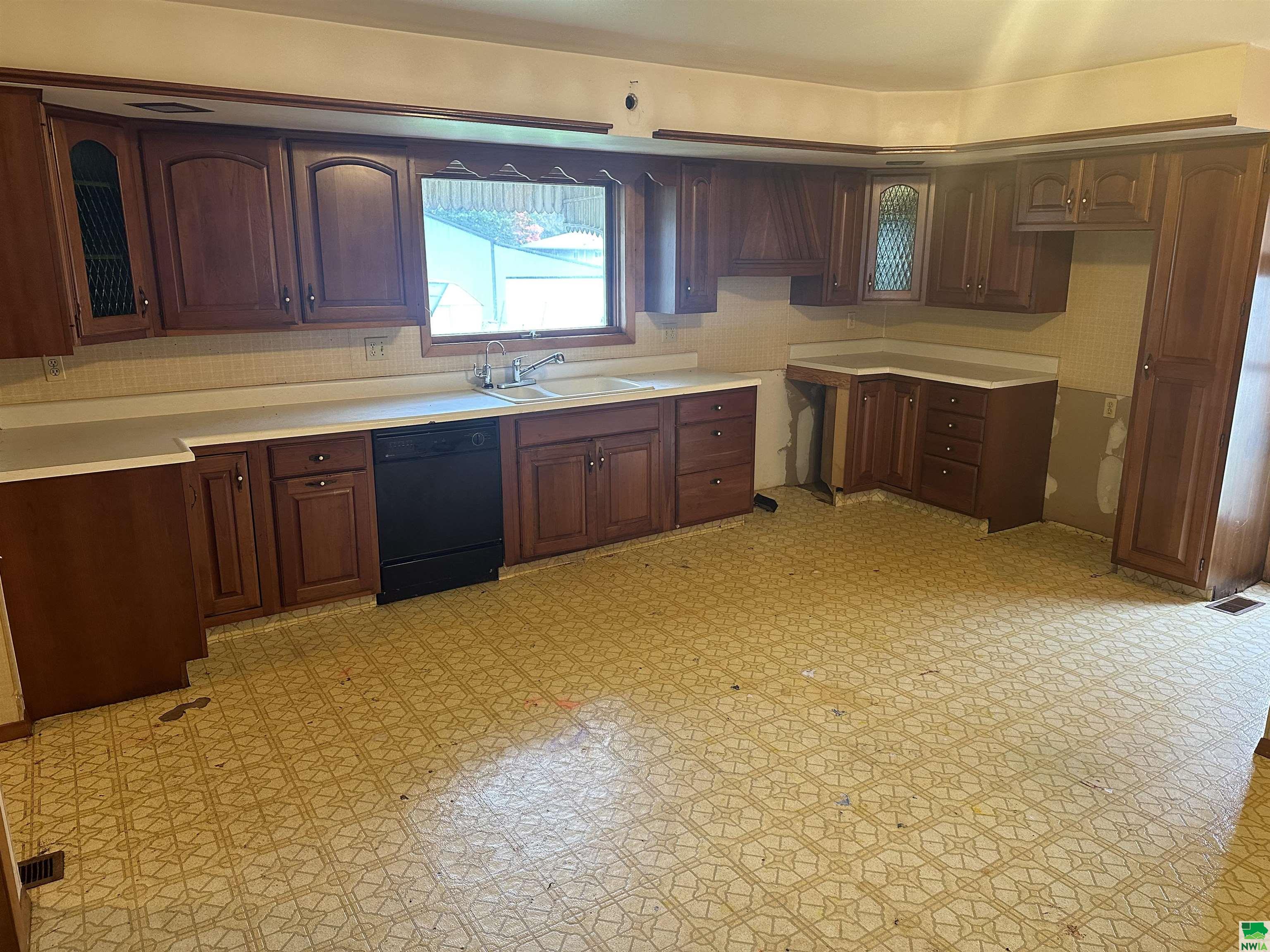MLS #822550