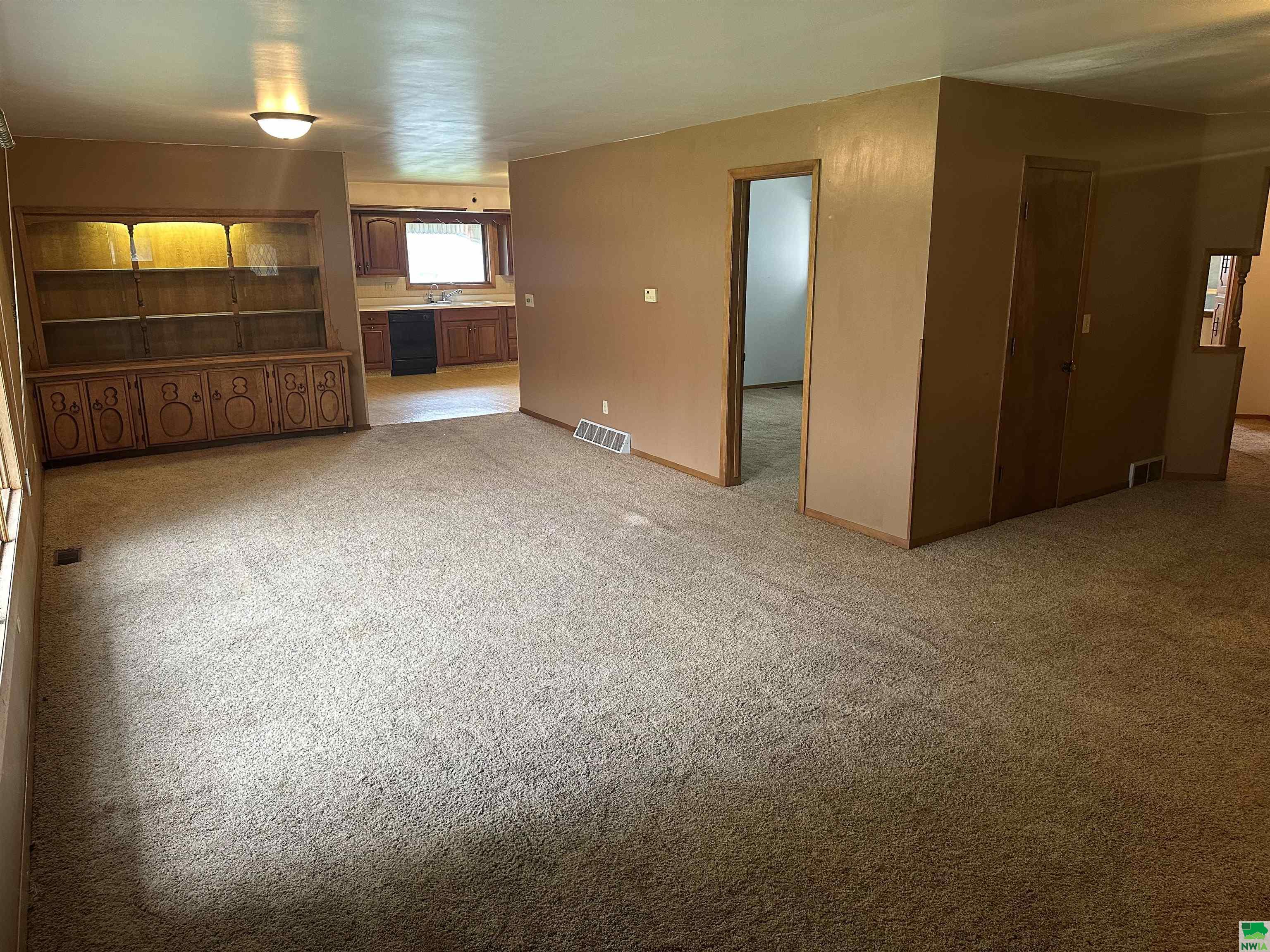 MLS #822550