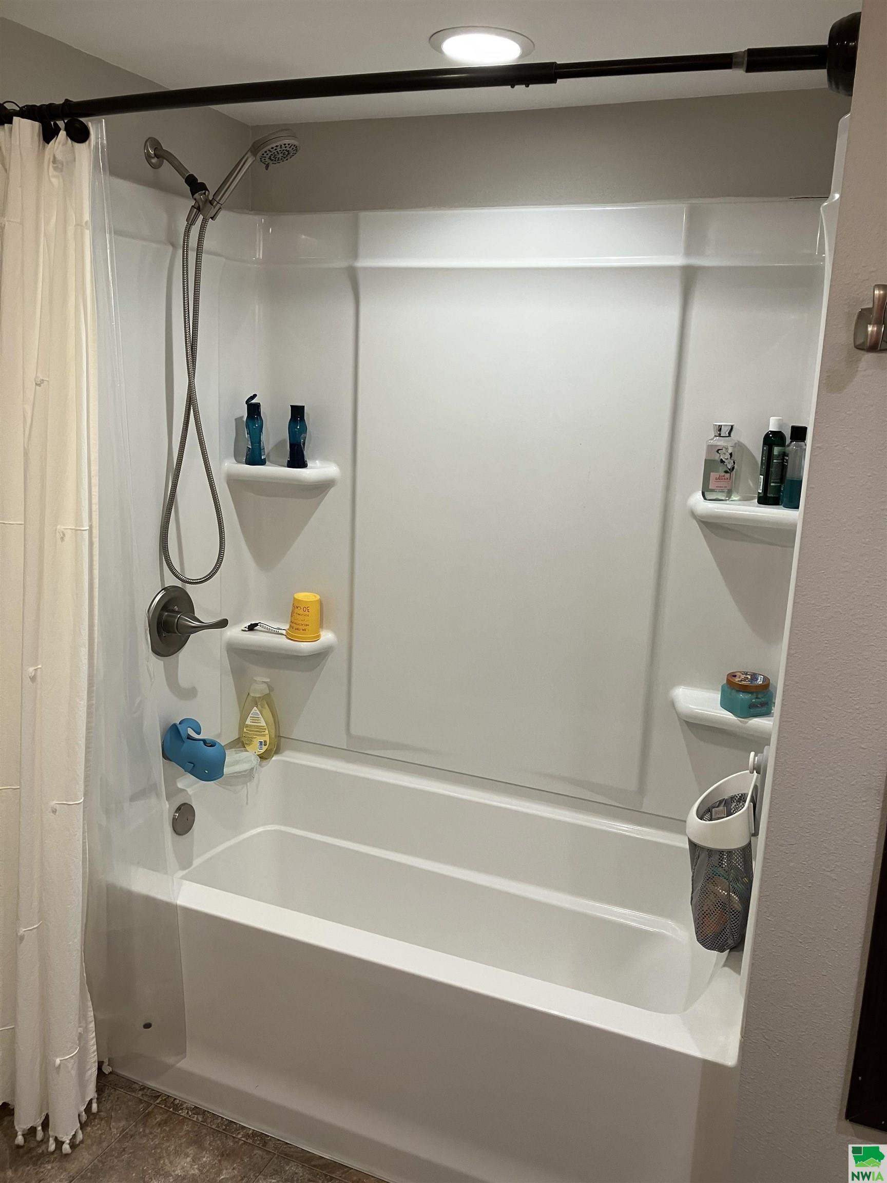 MLS# 822826