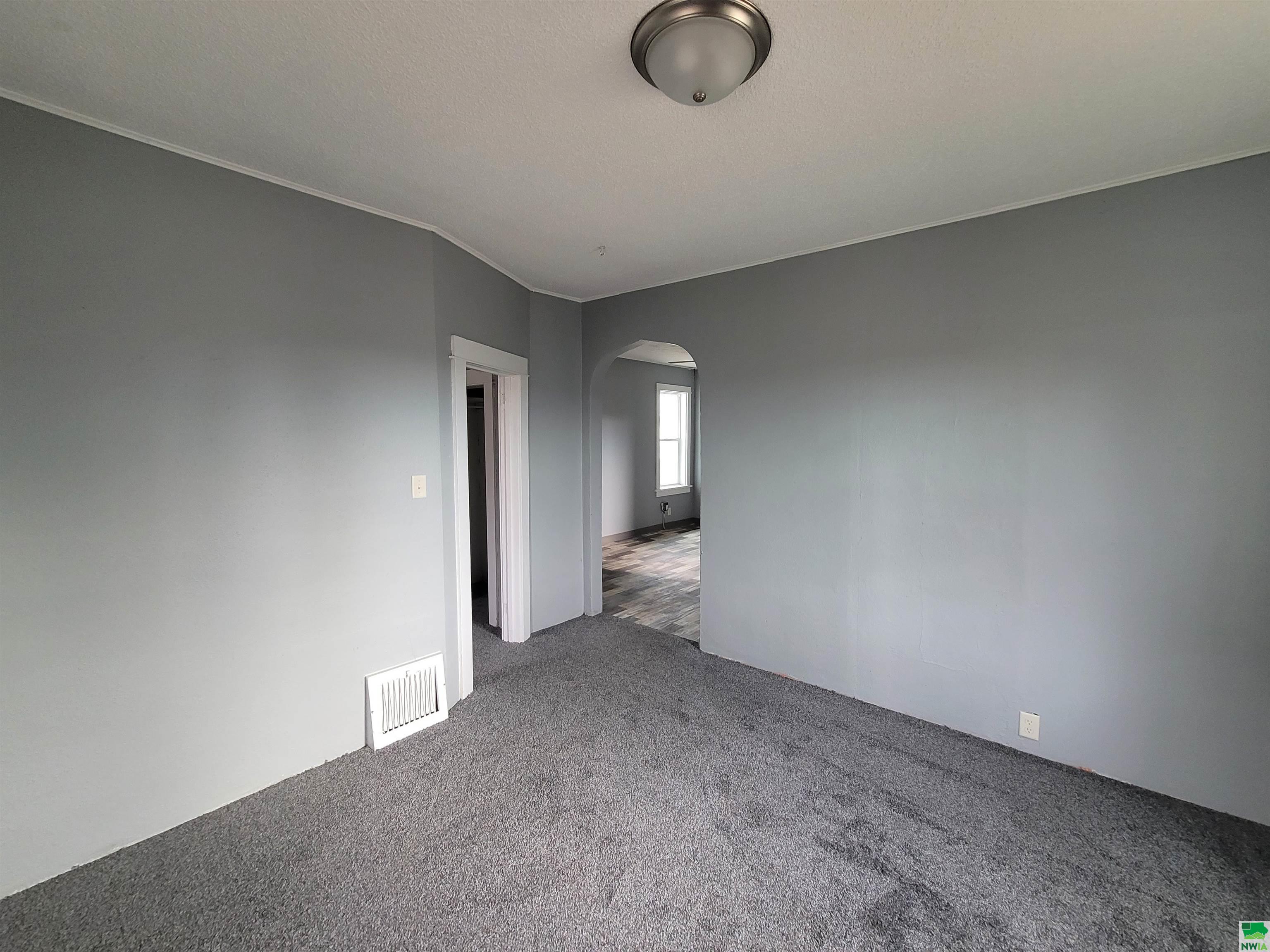 MLS #822918