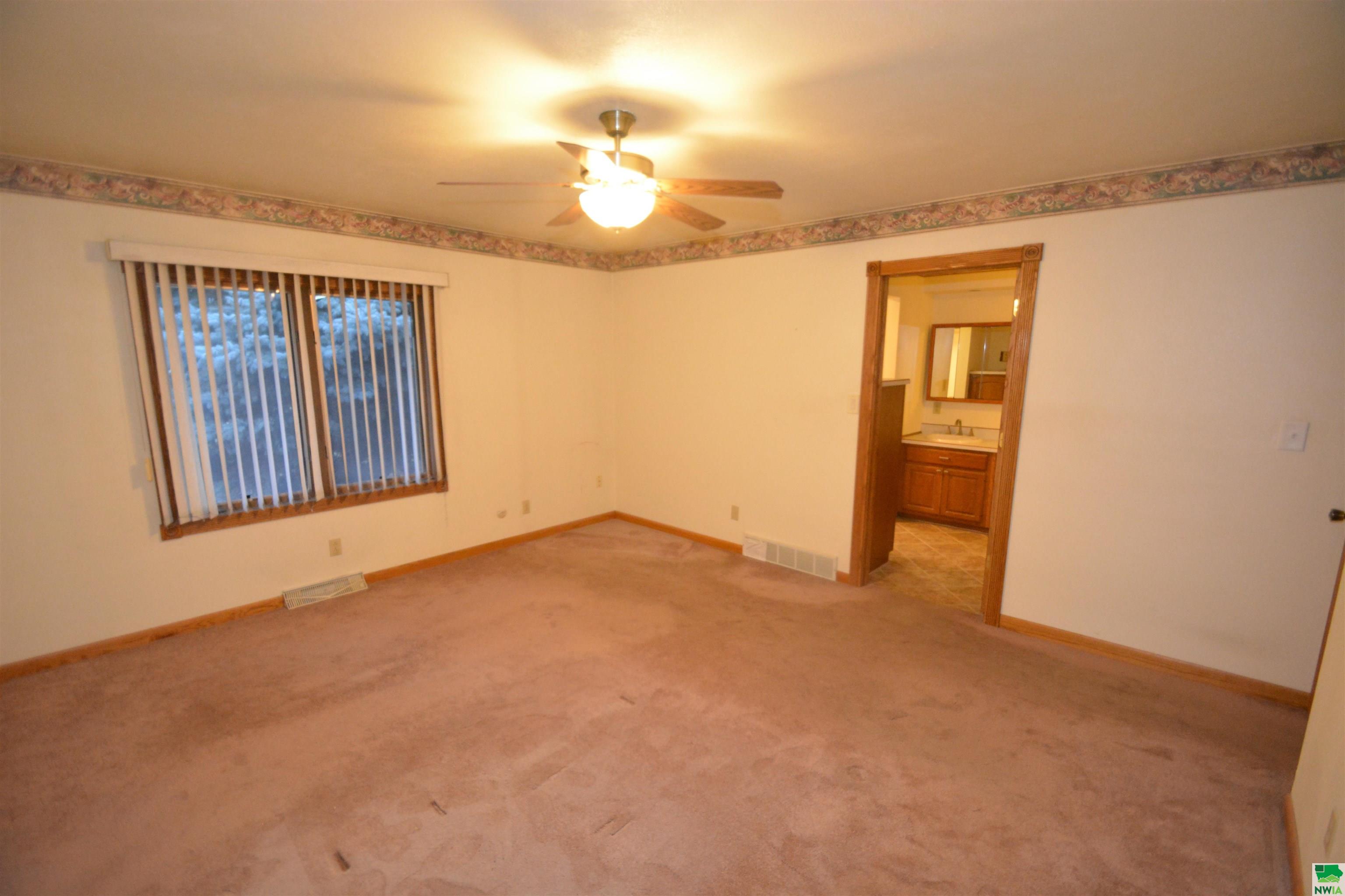 MLS# 823004