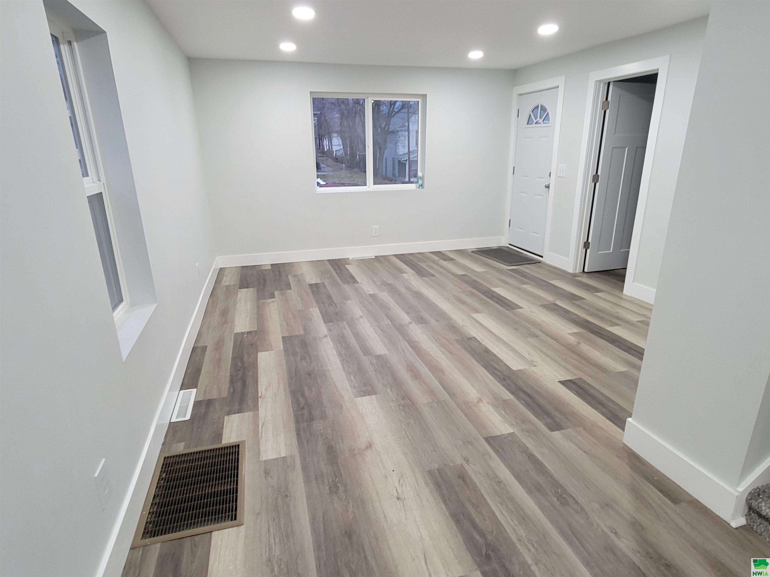 MLS #823093