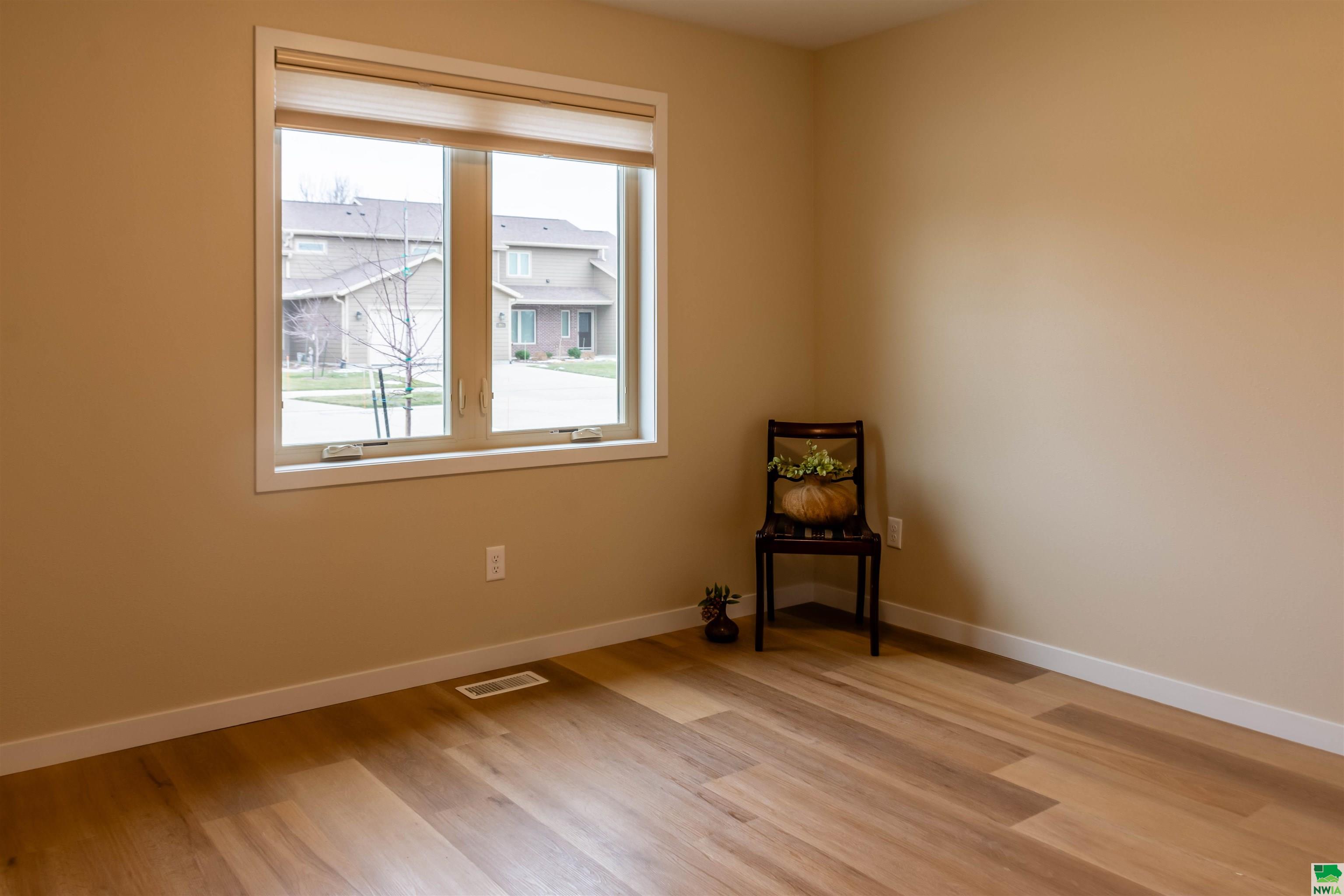 MLS #823100