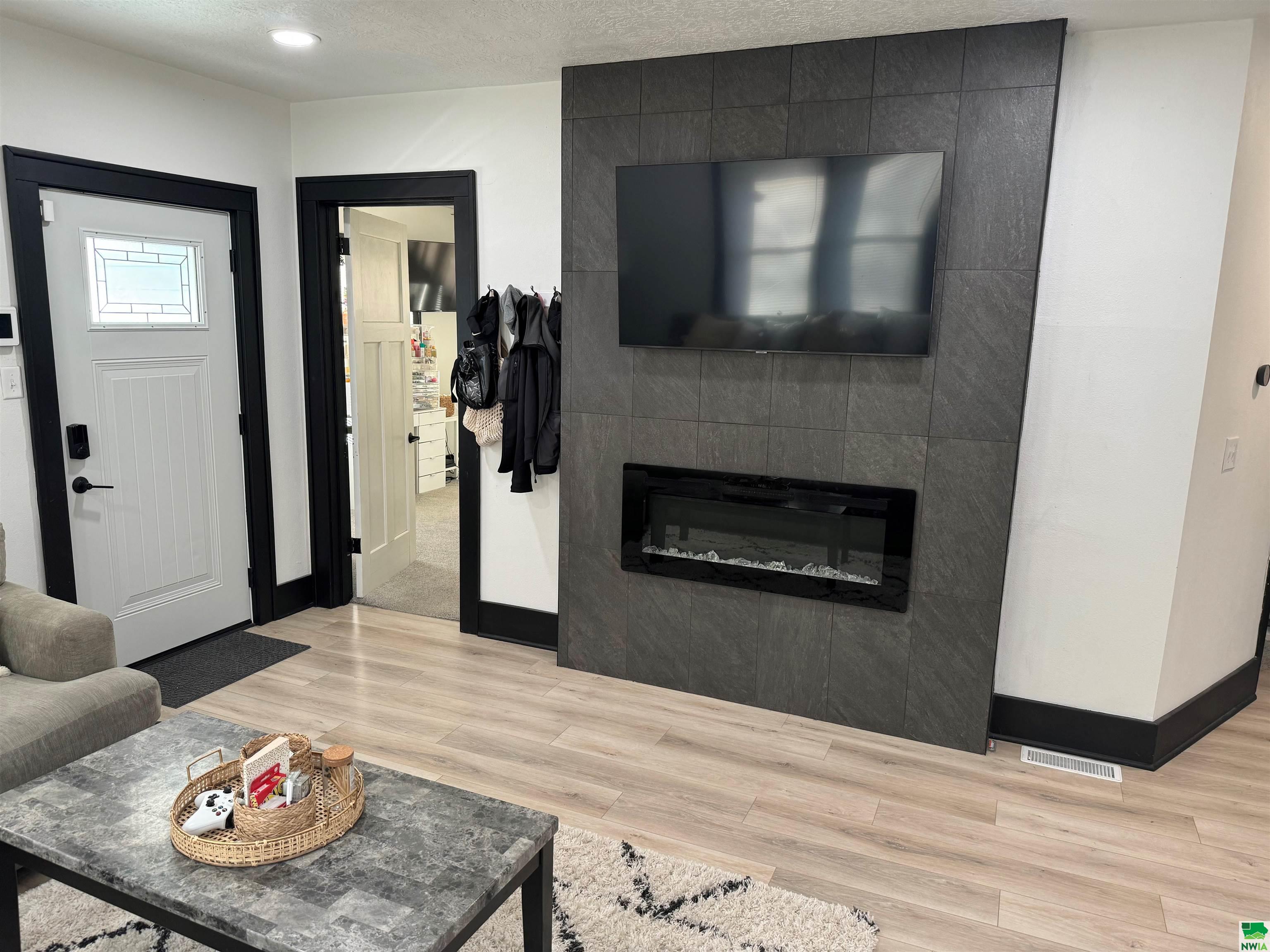 MLS #823117