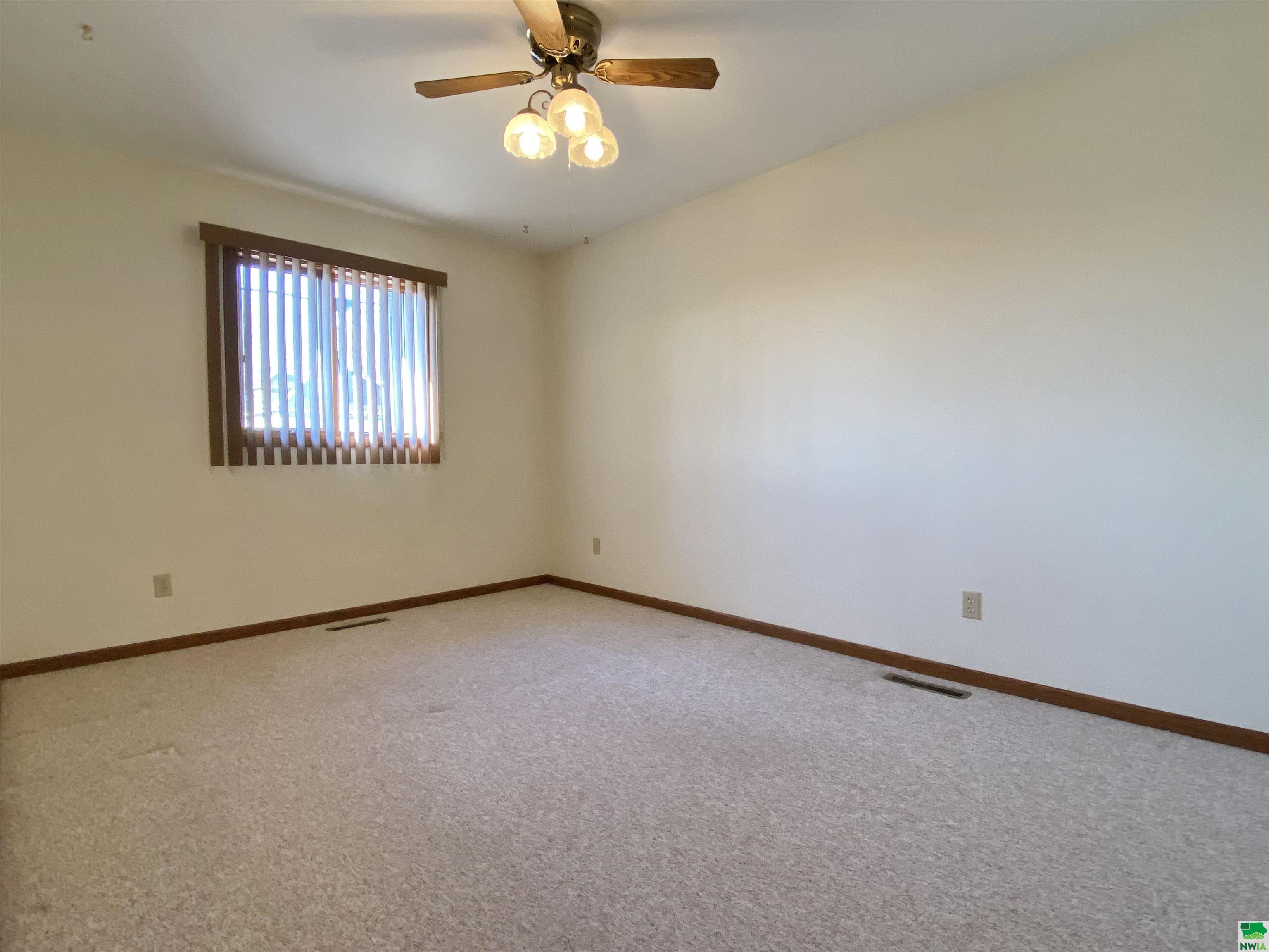 MLS #823191