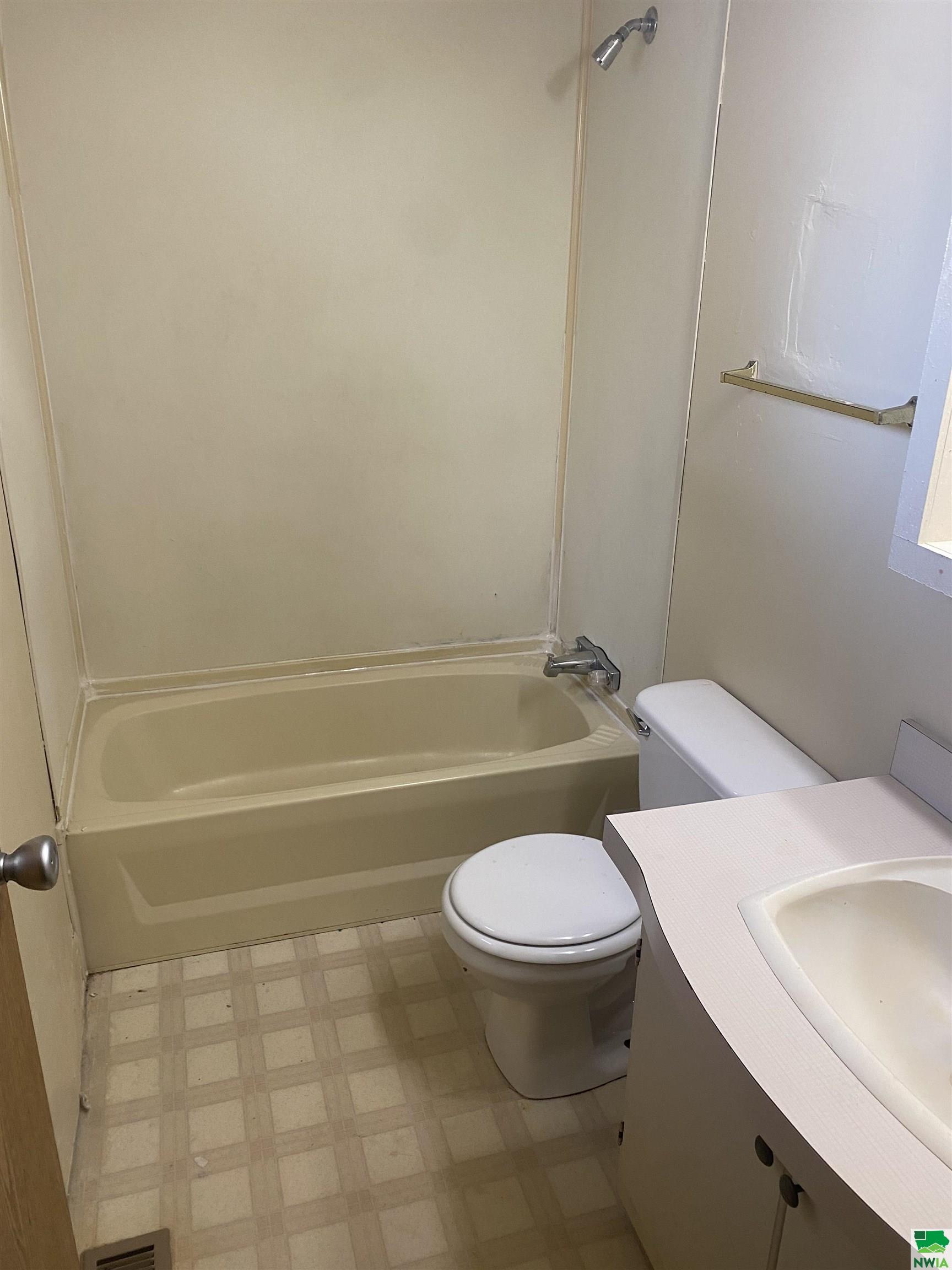 MLS #823394