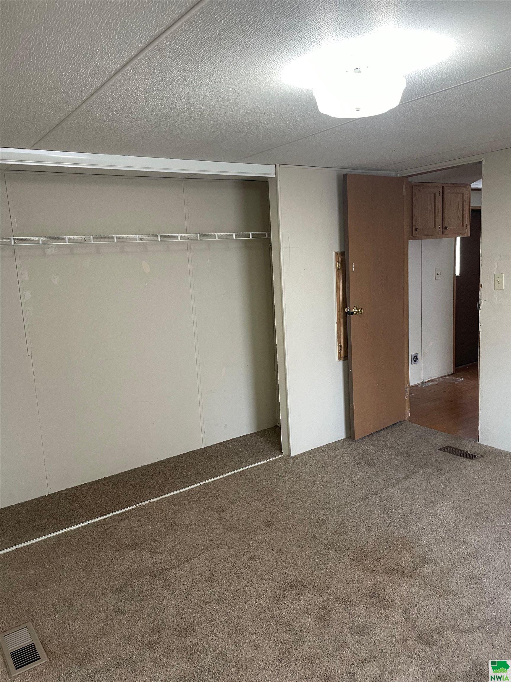 MLS #823400