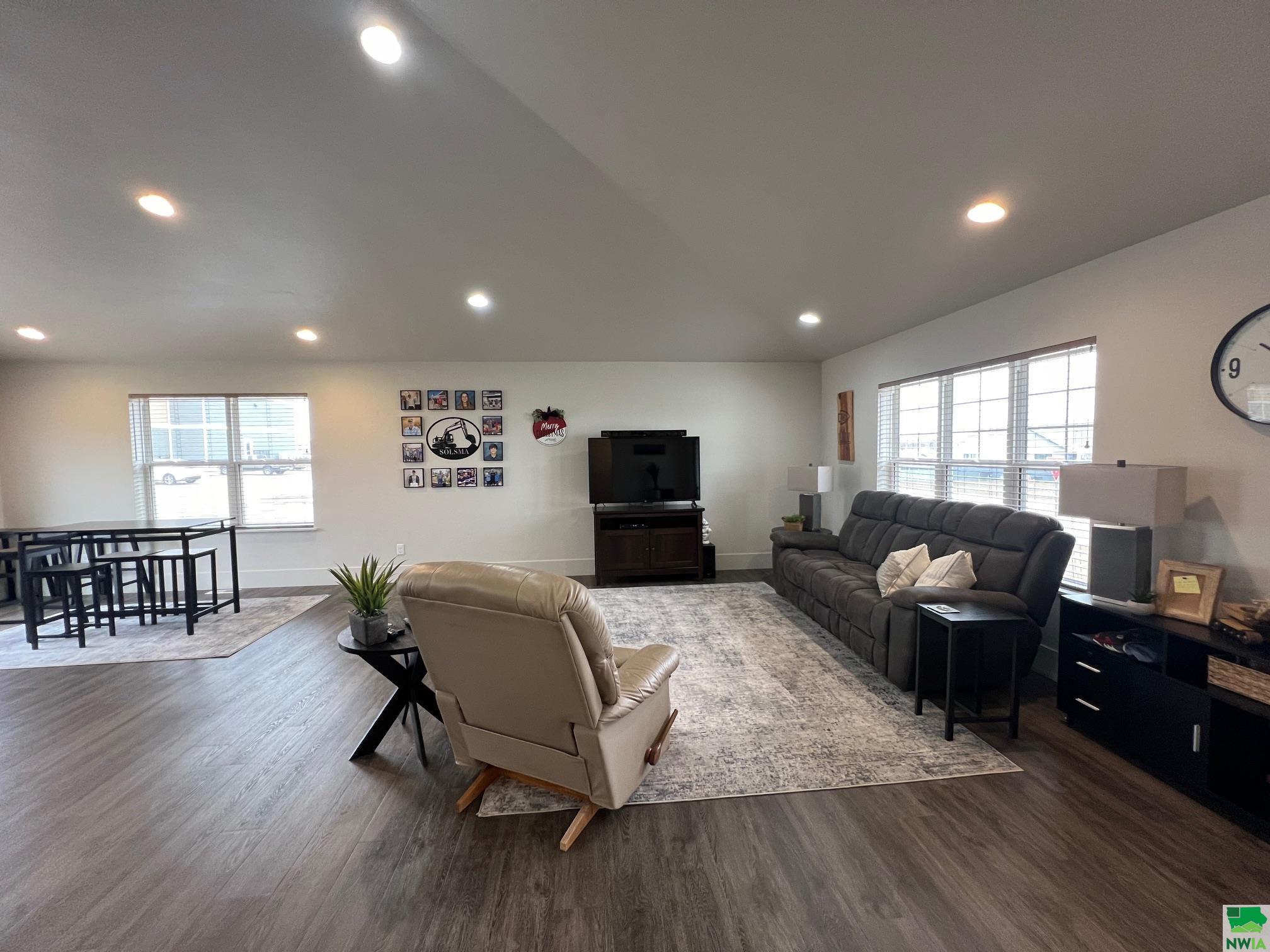 MLS #823470