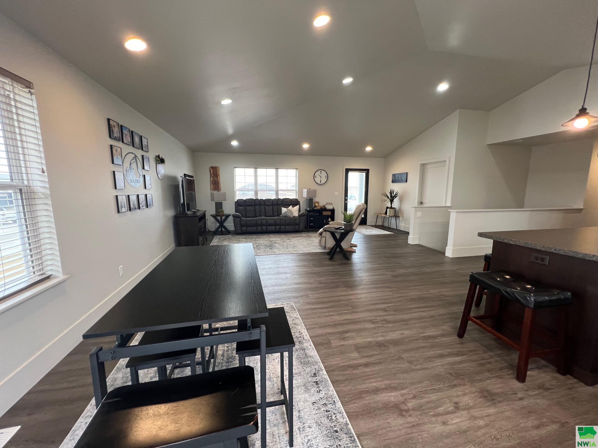 MLS #823470