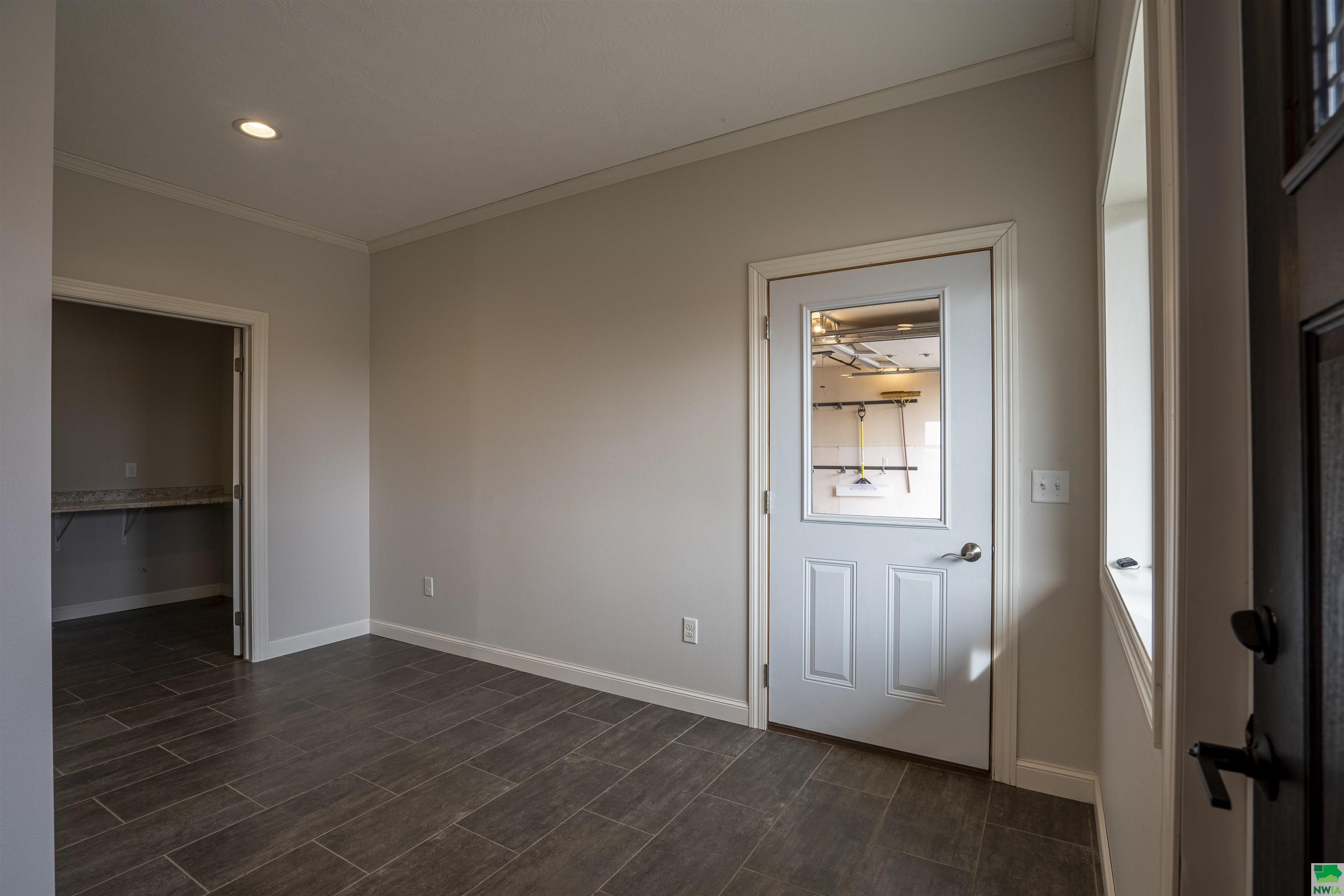 MLS #823637