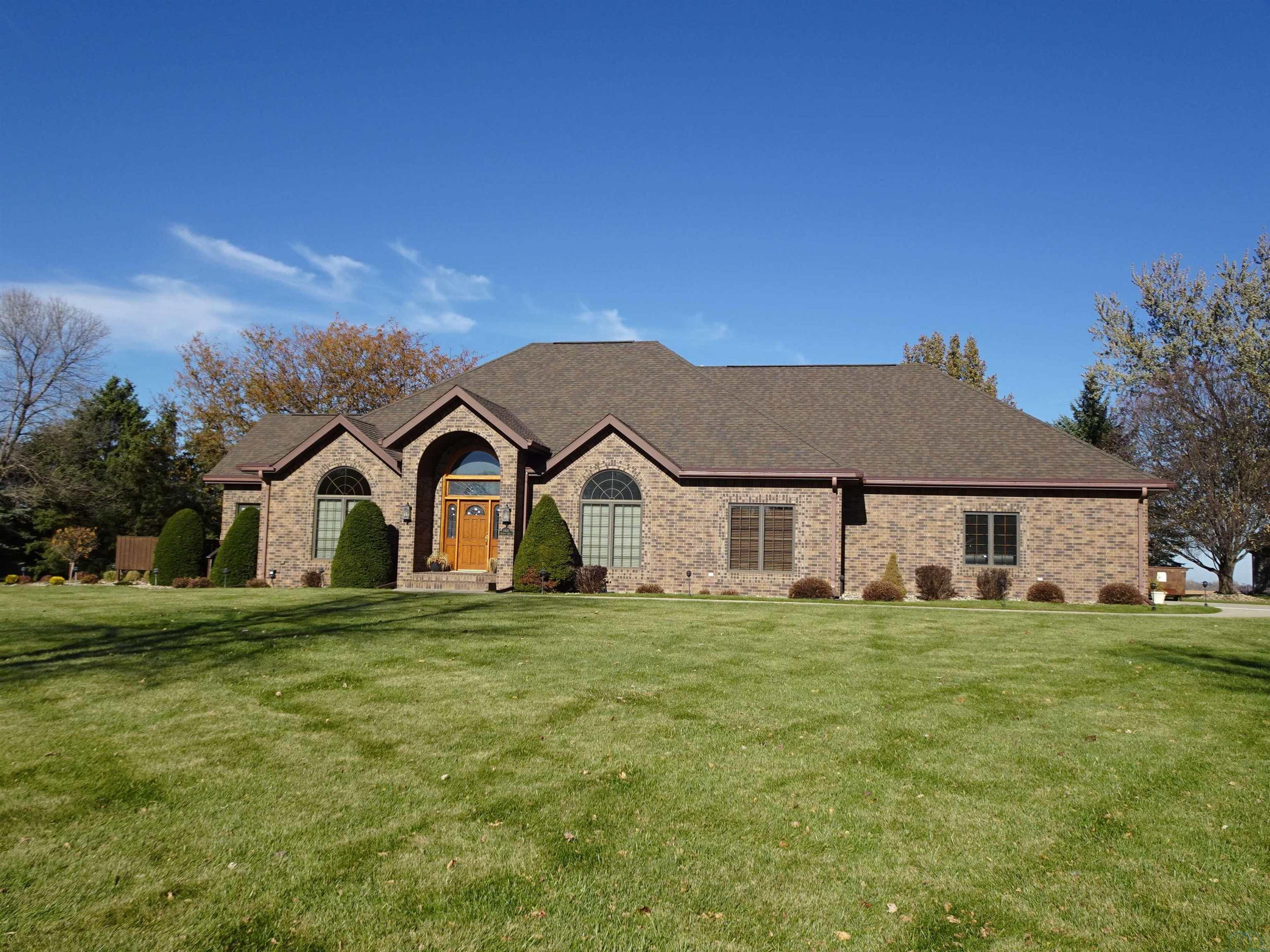 1411 Rainbow Dr., Sheldon, IA 51201 